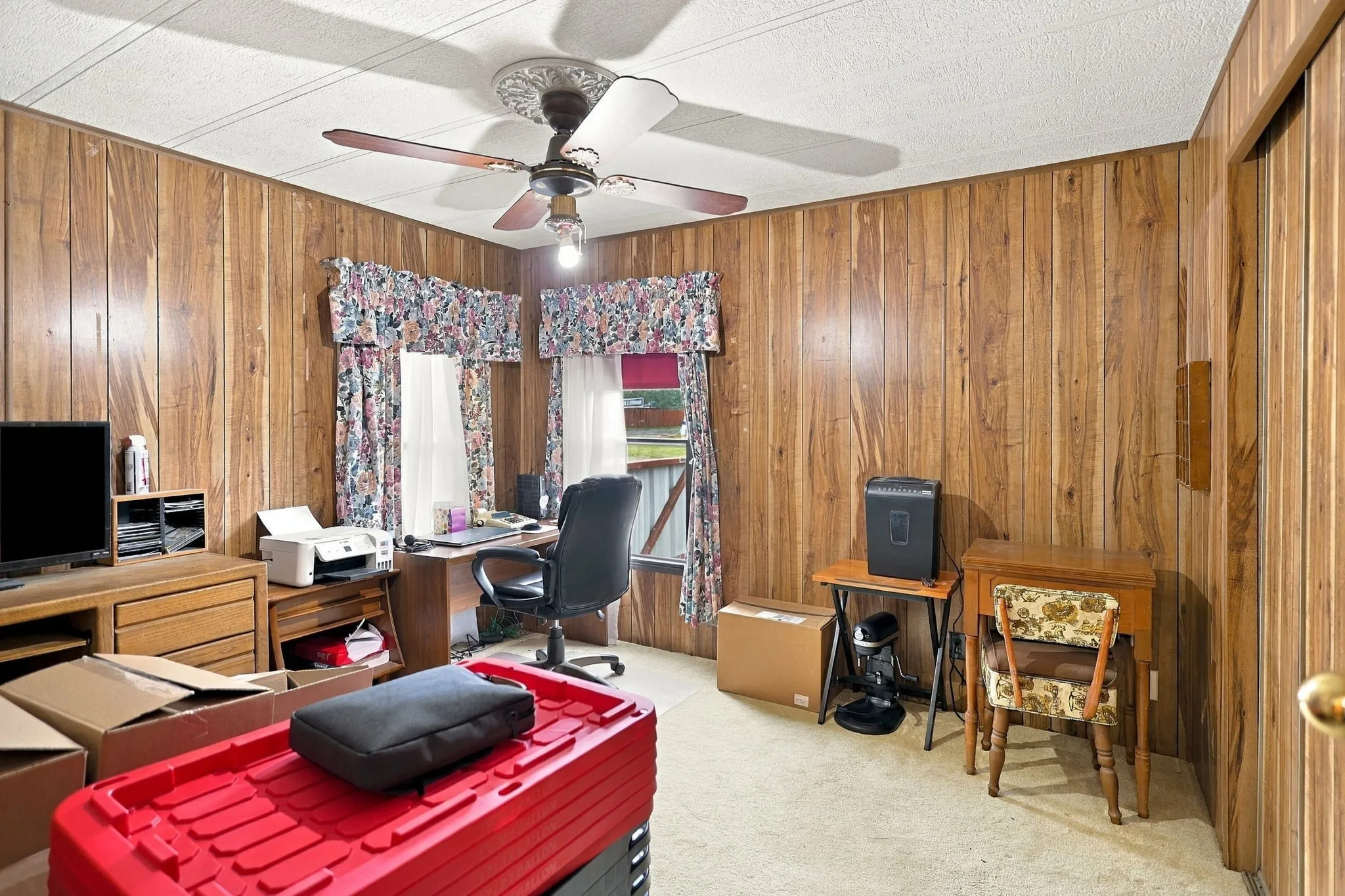 Mobile Home For Sale in Ellis County , 510 Oak Dell Lane, Red Oak, Texas 75154, 2 Bedroom, 2 Bathroom, Garage spaces, 1,120 Sqft, built in 1970, mls#21408529, Real Estate Agent in Red Oak, Homes For Sale in Ellis county, Homes For Sale in Red Oak, Realtor in Red Oak Texas, Real Estate Brokerage Independent Realty Texas, Luminita Cordes Realtor