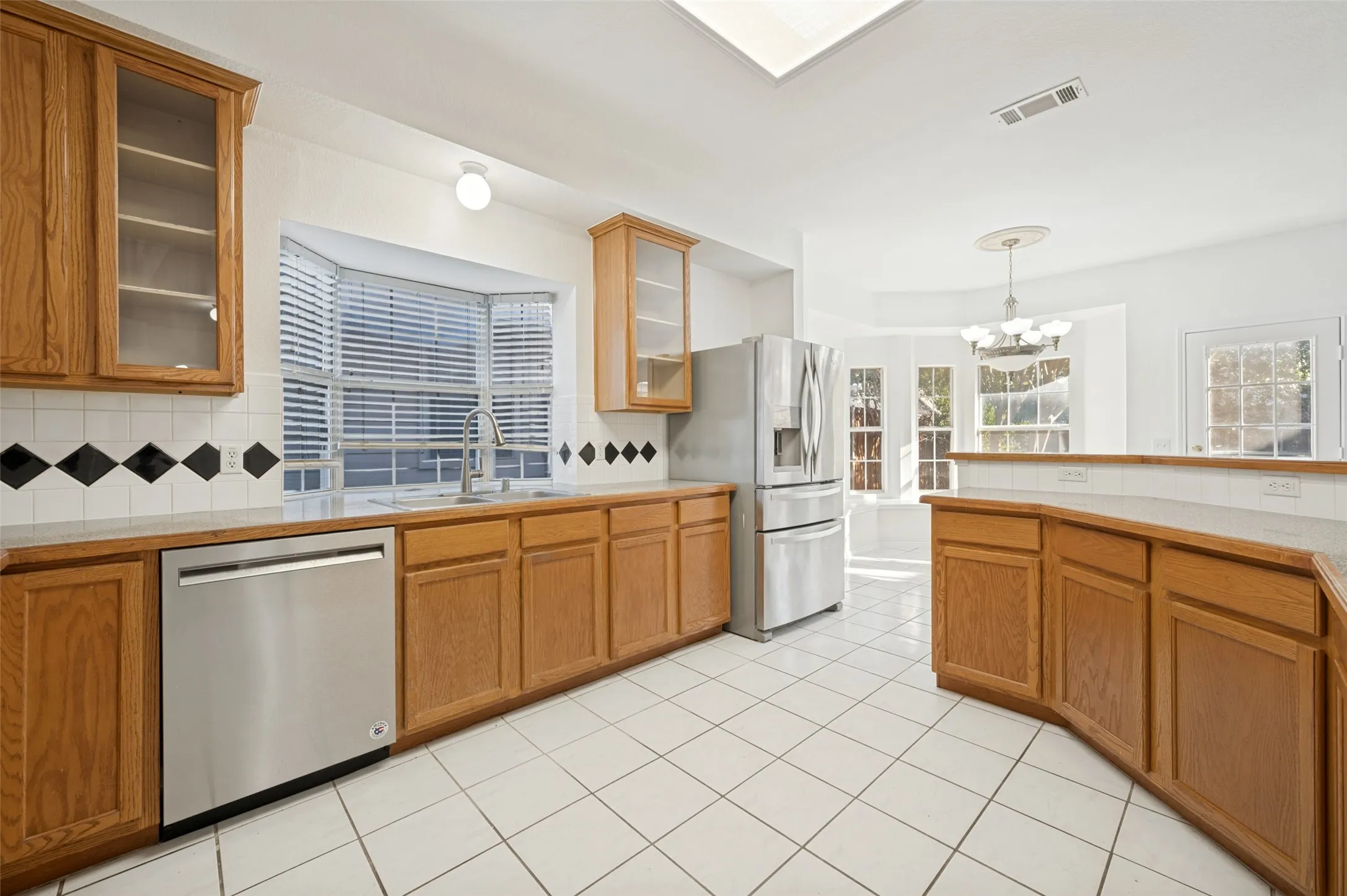 Single Family Residence For Sale in Collin County , 4400 Belvedere Drive, Plano, Texas 75093, 5 Bedroom, 3 Bathroom, 2 Garage spaces, 2,881 Sqft, built in 1997, mls#21408601, Real Estate Agent in Plano, Homes For Sale in Collin county, Homes For Sale in Plano, Realtor in Plano Texas, Real Estate Brokerage Independent Realty Texas, Luminita Cordes Realtor