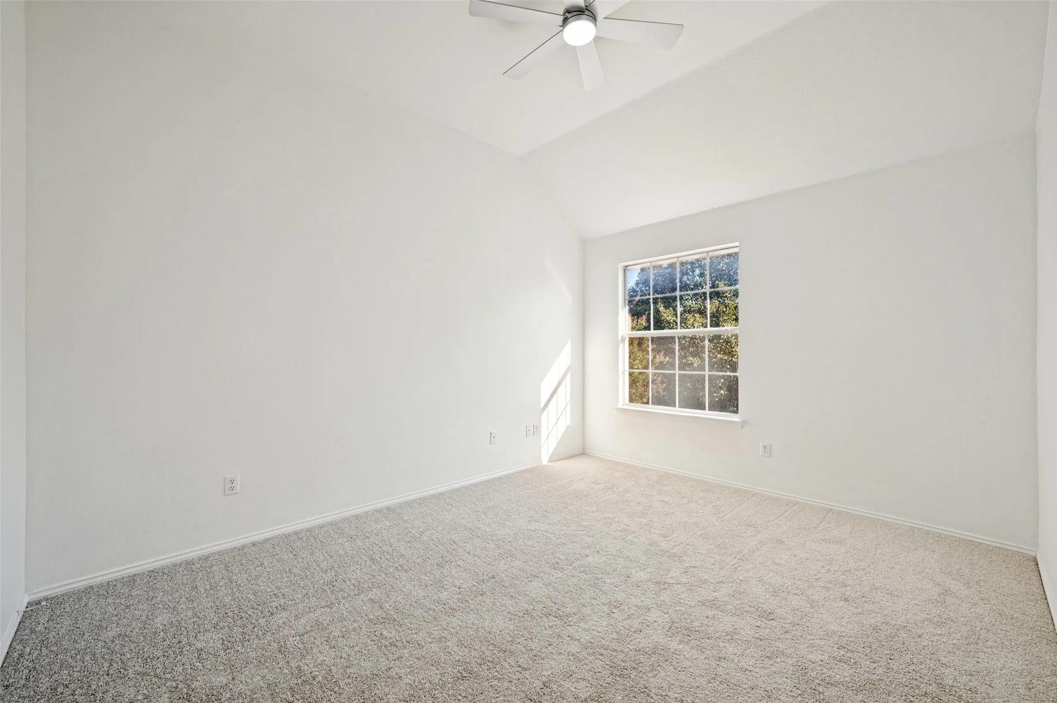 Single Family Residence For Sale in Collin County , 4400 Belvedere Drive, Plano, Texas 75093, 5 Bedroom, 3 Bathroom, 2 Garage spaces, 2,881 Sqft, built in 1997, mls#21408601, Real Estate Agent in Plano, Homes For Sale in Collin county, Homes For Sale in Plano, Realtor in Plano Texas, Real Estate Brokerage Independent Realty Texas, Luminita Cordes Realtor