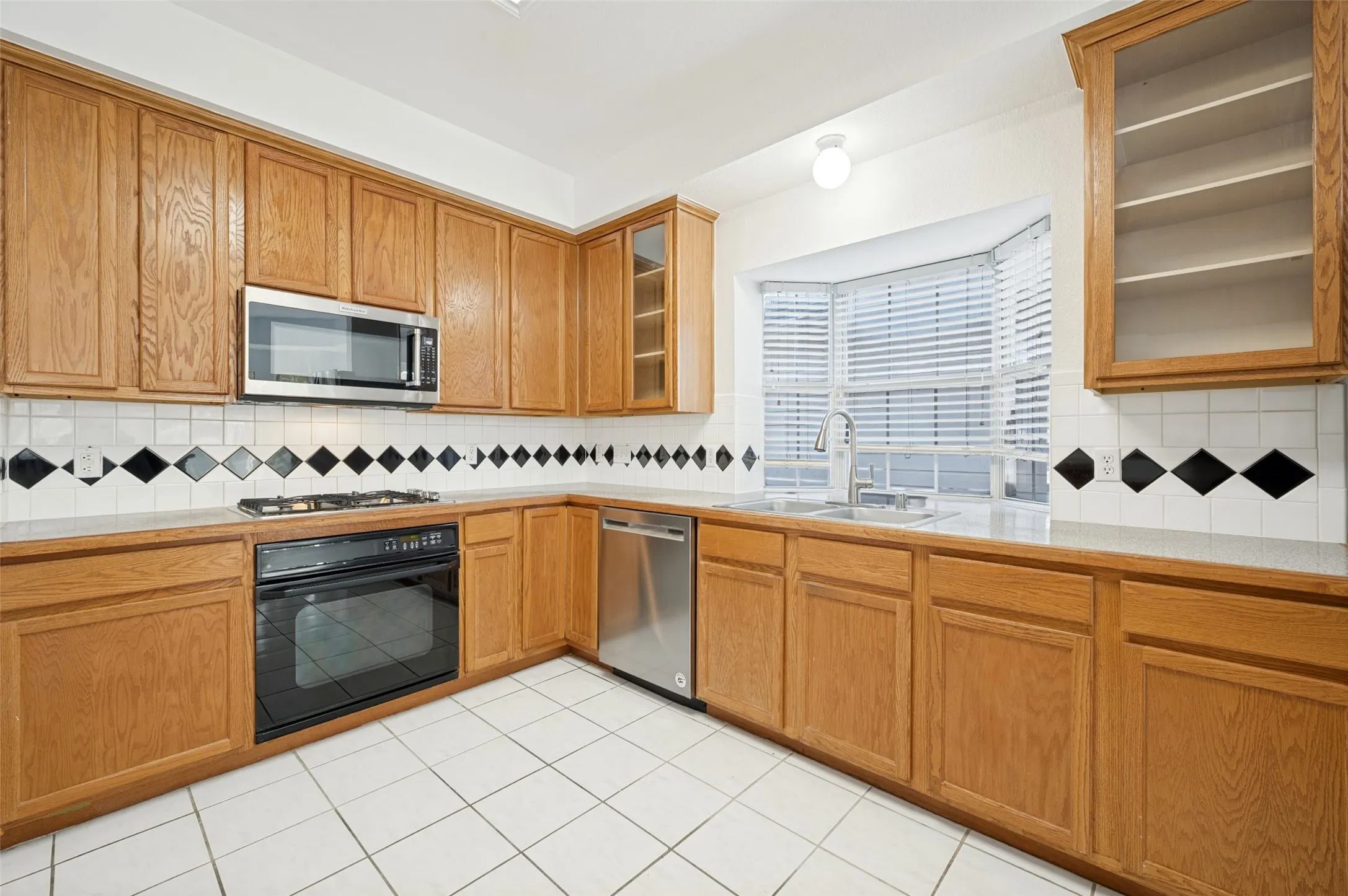 Single Family Residence For Sale in Collin County , 4400 Belvedere Drive, Plano, Texas 75093, 5 Bedroom, 3 Bathroom, 2 Garage spaces, 2,881 Sqft, built in 1997, mls#21408601, Real Estate Agent in Plano, Homes For Sale in Collin county, Homes For Sale in Plano, Realtor in Plano Texas, Real Estate Brokerage Independent Realty Texas, Luminita Cordes Realtor