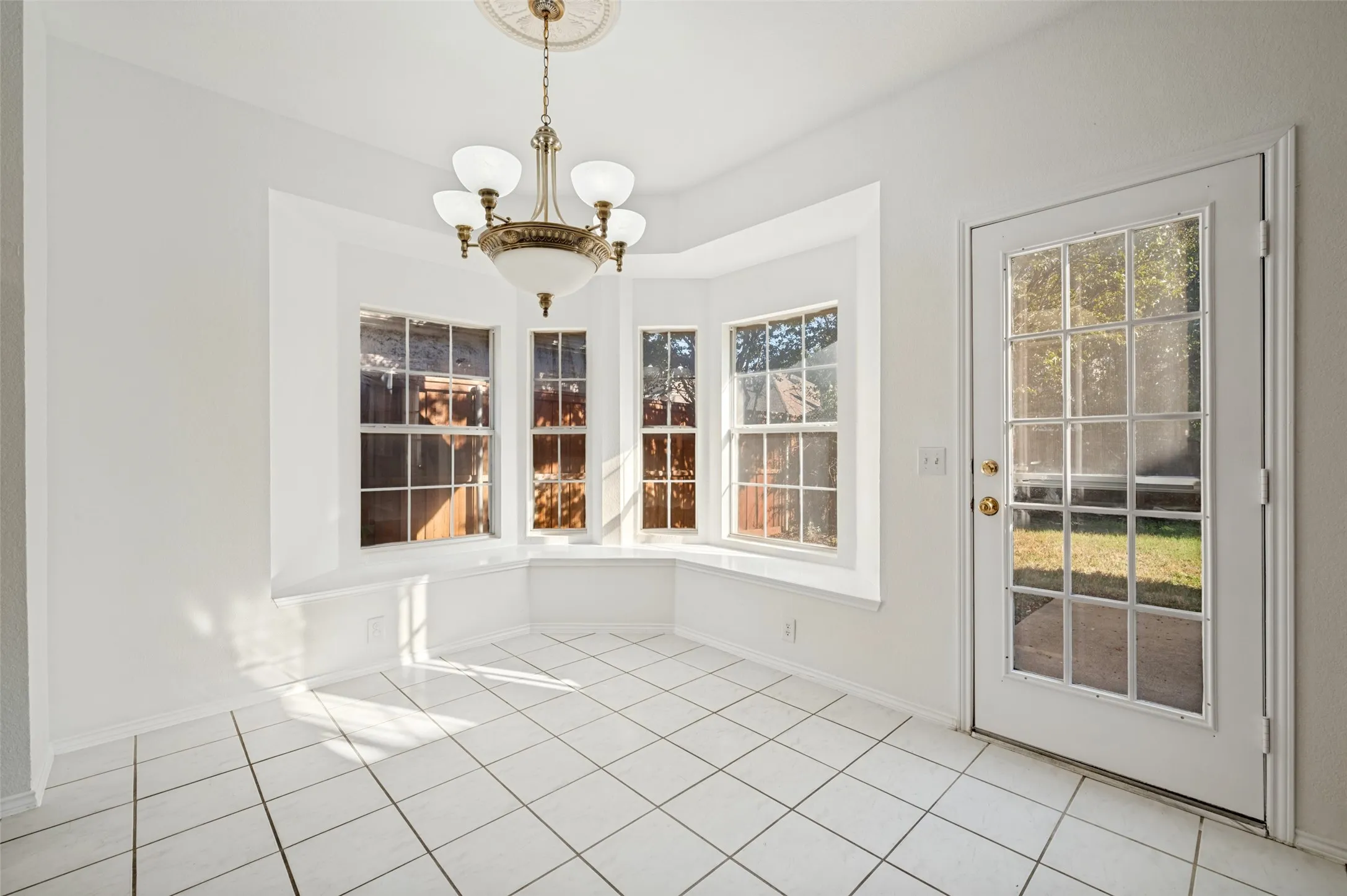 Single Family Residence For Sale in Collin County , 4400 Belvedere Drive, Plano, Texas 75093, 5 Bedroom, 3 Bathroom, 2 Garage spaces, 2,881 Sqft, built in 1997, mls#21408601, Real Estate Agent in Plano, Homes For Sale in Collin county, Homes For Sale in Plano, Realtor in Plano Texas, Real Estate Brokerage Independent Realty Texas, Luminita Cordes Realtor