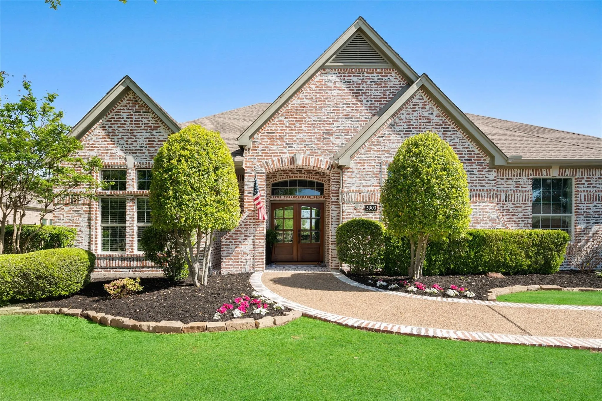 Single Family Residence For Sale