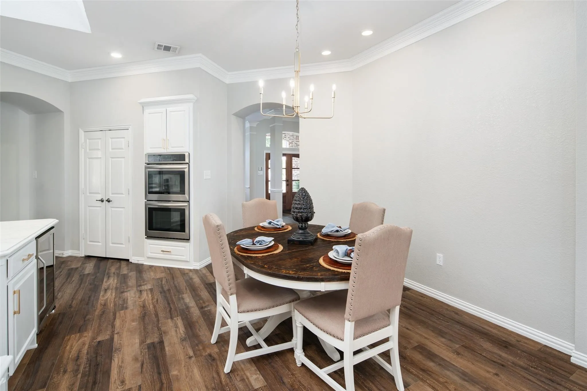 Single Family Residence For Sale in Collin County , 5903 Ridgemore Drive, Parker, Texas 75002, 4 Bedroom, 4 Bathroom, 3 Garage spaces, 4,093 Sqft, built in 2002, mls#21408975, Real Estate Agent in Parker, Homes For Sale in Collin county, Homes For Sale in Parker, Realtor in Parker Texas, Real Estate Brokerage Independent Realty Texas, Luminita Cordes Realtor