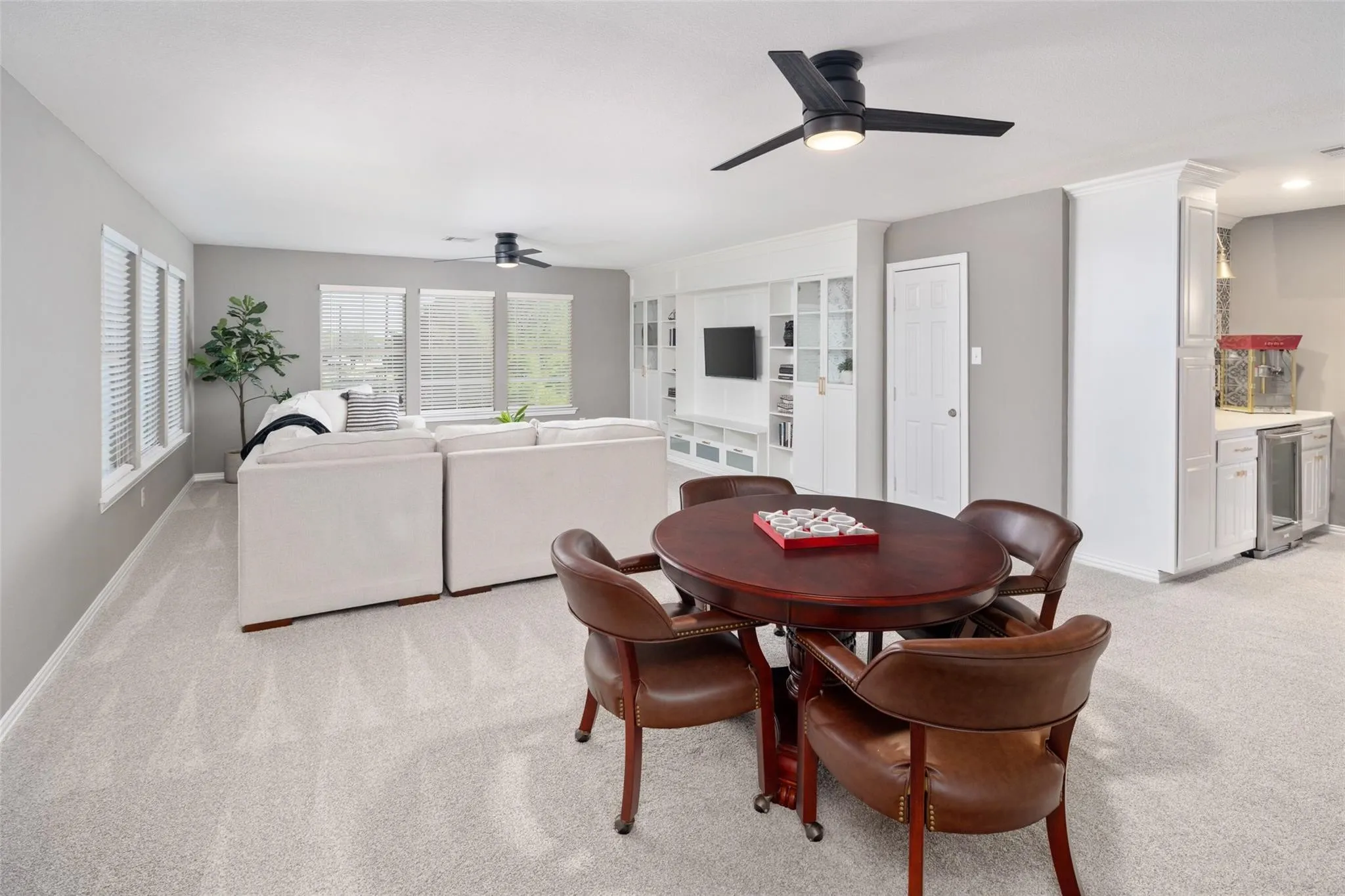 Single Family Residence For Sale in Collin County , 5903 Ridgemore Drive, Parker, Texas 75002, 4 Bedroom, 4 Bathroom, 3 Garage spaces, 4,093 Sqft, built in 2002, mls#21408975, Real Estate Agent in Parker, Homes For Sale in Collin county, Homes For Sale in Parker, Realtor in Parker Texas, Real Estate Brokerage Independent Realty Texas, Luminita Cordes Realtor