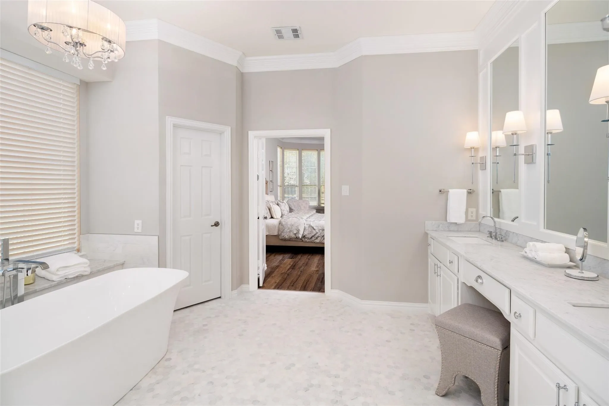 Single Family Residence For Sale in Collin County , 5903 Ridgemore Drive, Parker, Texas 75002, 4 Bedroom, 4 Bathroom, 3 Garage spaces, 4,093 Sqft, built in 2002, mls#21408975, Real Estate Agent in Parker, Homes For Sale in Collin county, Homes For Sale in Parker, Realtor in Parker Texas, Real Estate Brokerage Independent Realty Texas, Luminita Cordes Realtor