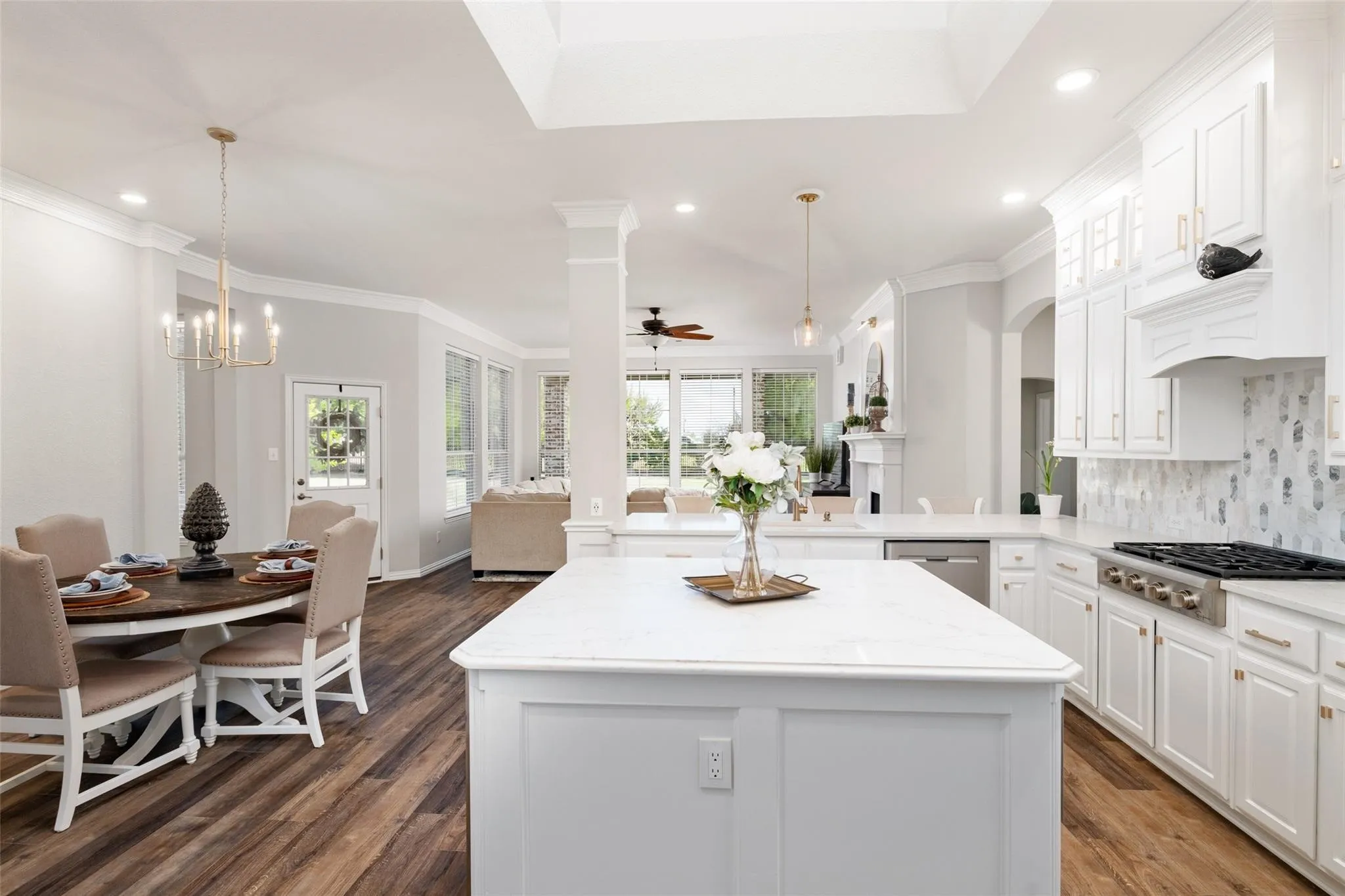 Single Family Residence For Sale in Collin County , 5903 Ridgemore Drive, Parker, Texas 75002, 4 Bedroom, 4 Bathroom, 3 Garage spaces, 4,093 Sqft, built in 2002, mls#21408975, Real Estate Agent in Parker, Homes For Sale in Collin county, Homes For Sale in Parker, Realtor in Parker Texas, Real Estate Brokerage Independent Realty Texas, Luminita Cordes Realtor