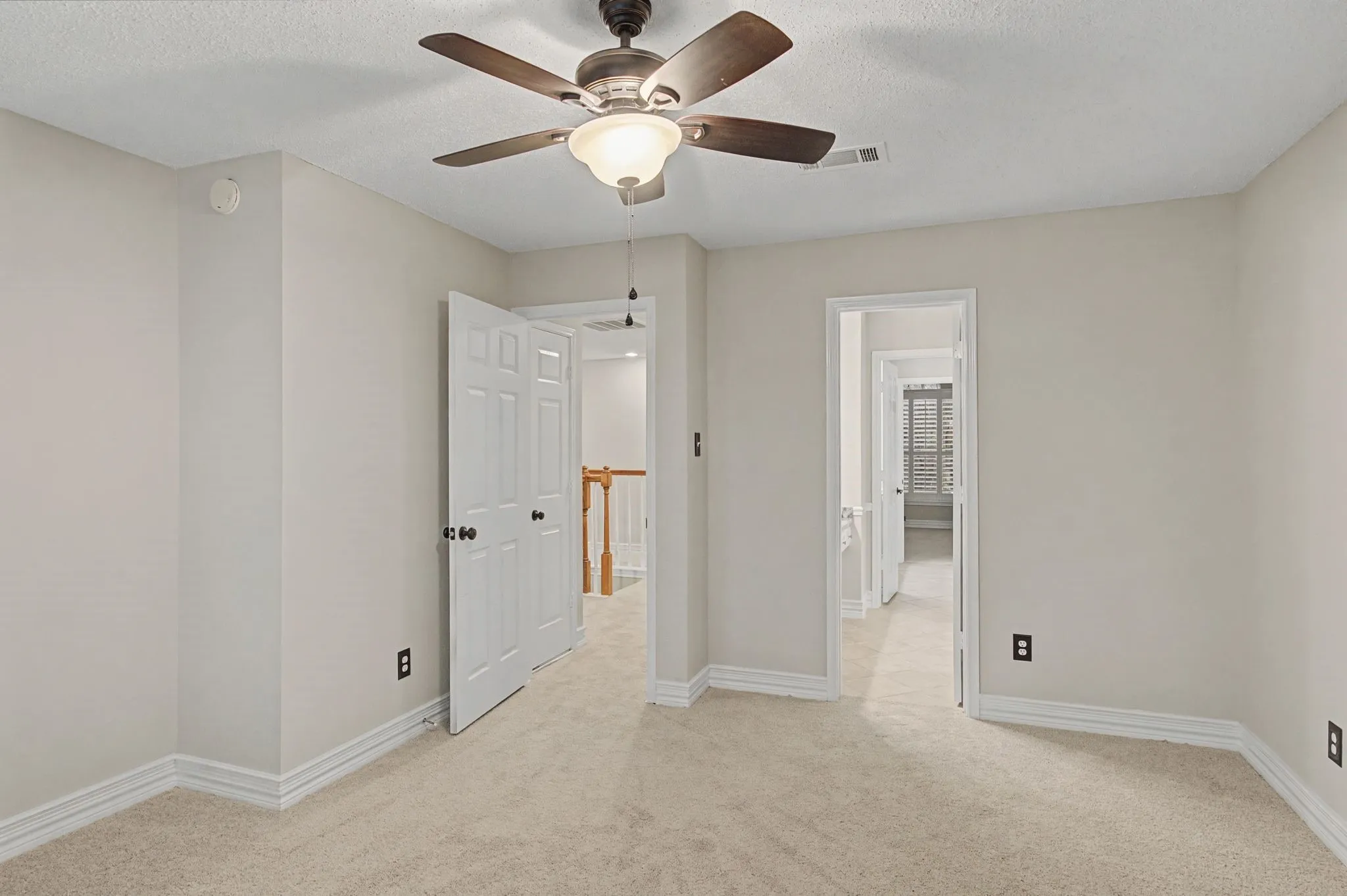 Single Family Residence For Sale in Collin County , 2705 Wind Ridge, Mc Kinney, Texas 75072, 4 Bedroom, 4 Bathroom, 2 Garage spaces, 3,225 Sqft, built in 1990, mls#21408967, Real Estate Agent in Mc Kinney, Homes For Sale in Collin county, Homes For Sale in Mc Kinney, Realtor in Mc Kinney Texas, Real Estate Brokerage Independent Realty Texas, Luminita Cordes Realtor