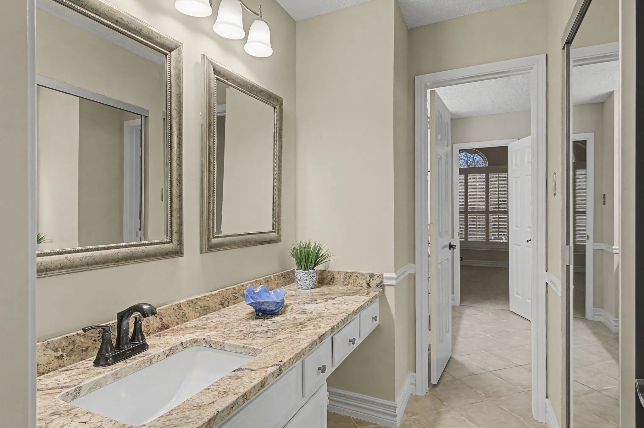Single Family Residence For Sale in Collin County , 2705 Wind Ridge, Mc Kinney, Texas 75072, 4 Bedroom, 4 Bathroom, 2 Garage spaces, 3,225 Sqft, built in 1990, mls#21408967, Real Estate Agent in Mc Kinney, Homes For Sale in Collin county, Homes For Sale in Mc Kinney, Realtor in Mc Kinney Texas, Real Estate Brokerage Independent Realty Texas, Luminita Cordes Realtor