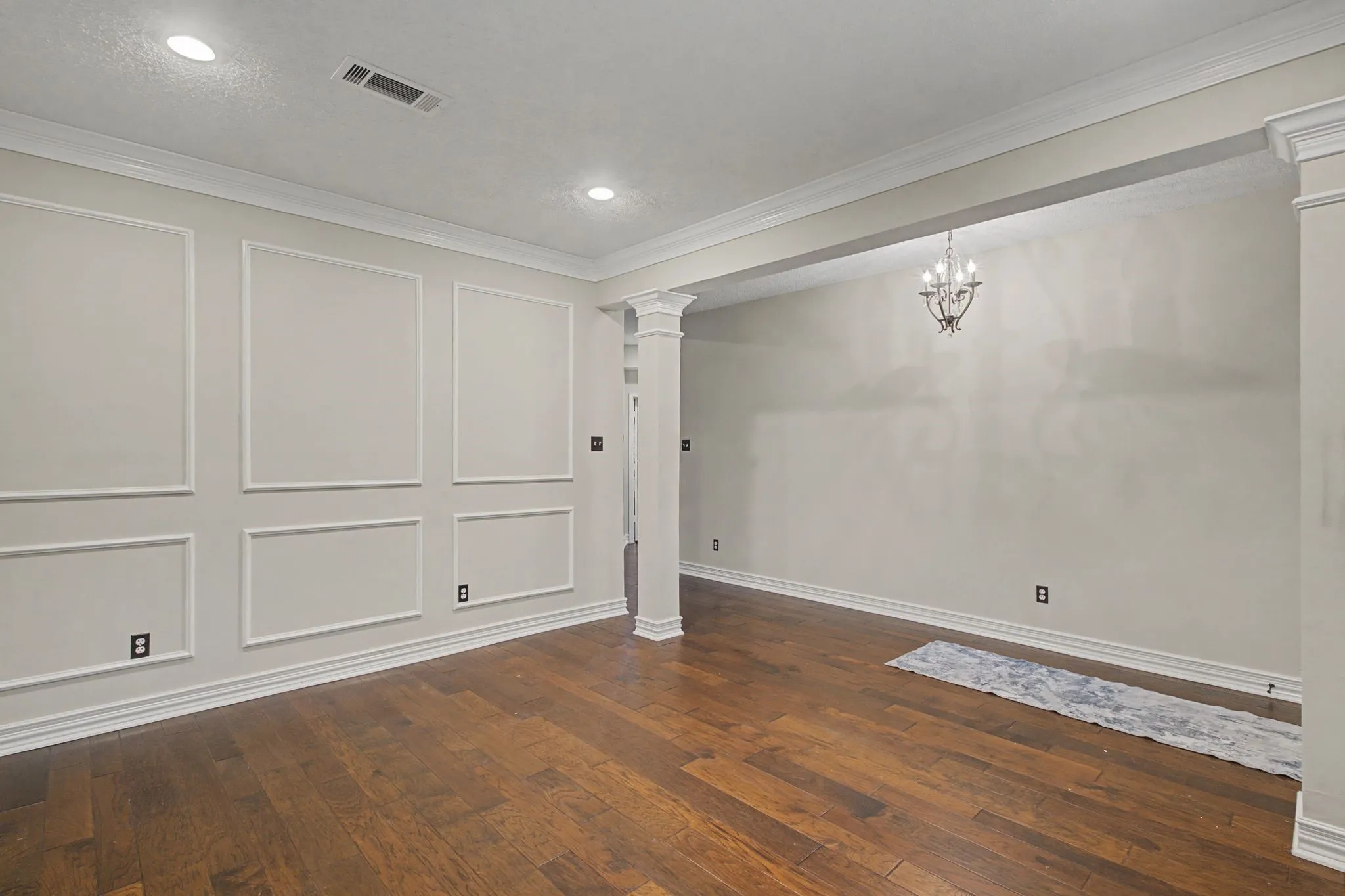 Single Family Residence For Sale in Collin County , 2705 Wind Ridge, Mc Kinney, Texas 75072, 4 Bedroom, 4 Bathroom, 2 Garage spaces, 3,225 Sqft, built in 1990, mls#21408967, Real Estate Agent in Mc Kinney, Homes For Sale in Collin county, Homes For Sale in Mc Kinney, Realtor in Mc Kinney Texas, Real Estate Brokerage Independent Realty Texas, Luminita Cordes Realtor