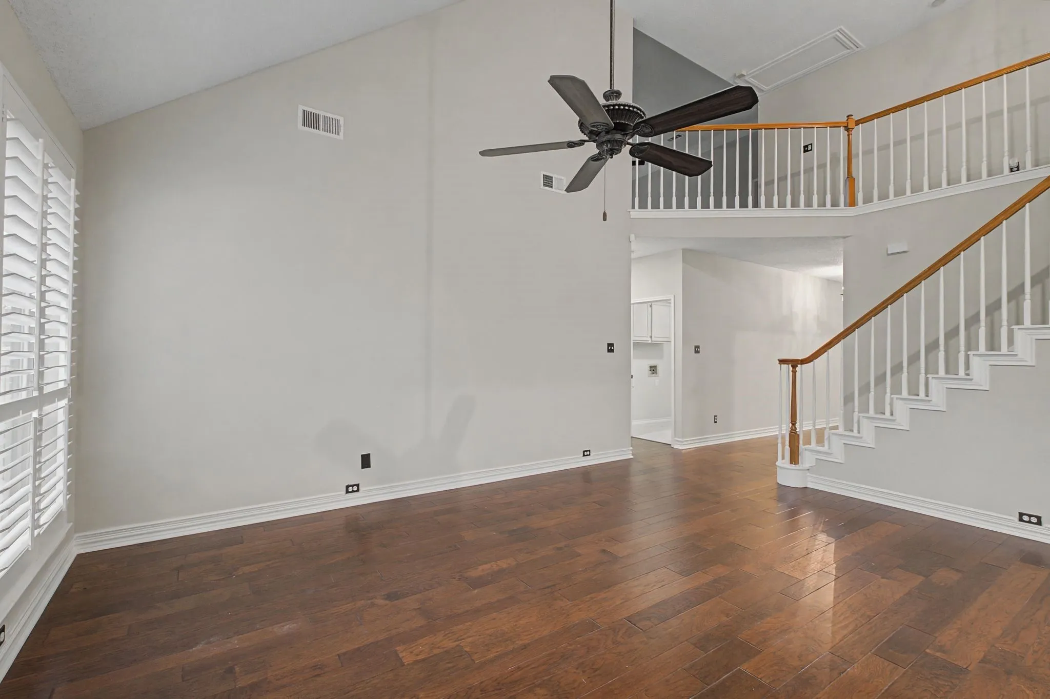 Single Family Residence For Sale in Collin County , 2705 Wind Ridge, Mc Kinney, Texas 75072, 4 Bedroom, 4 Bathroom, 2 Garage spaces, 3,225 Sqft, built in 1990, mls#21408967, Real Estate Agent in Mc Kinney, Homes For Sale in Collin county, Homes For Sale in Mc Kinney, Realtor in Mc Kinney Texas, Real Estate Brokerage Independent Realty Texas, Luminita Cordes Realtor