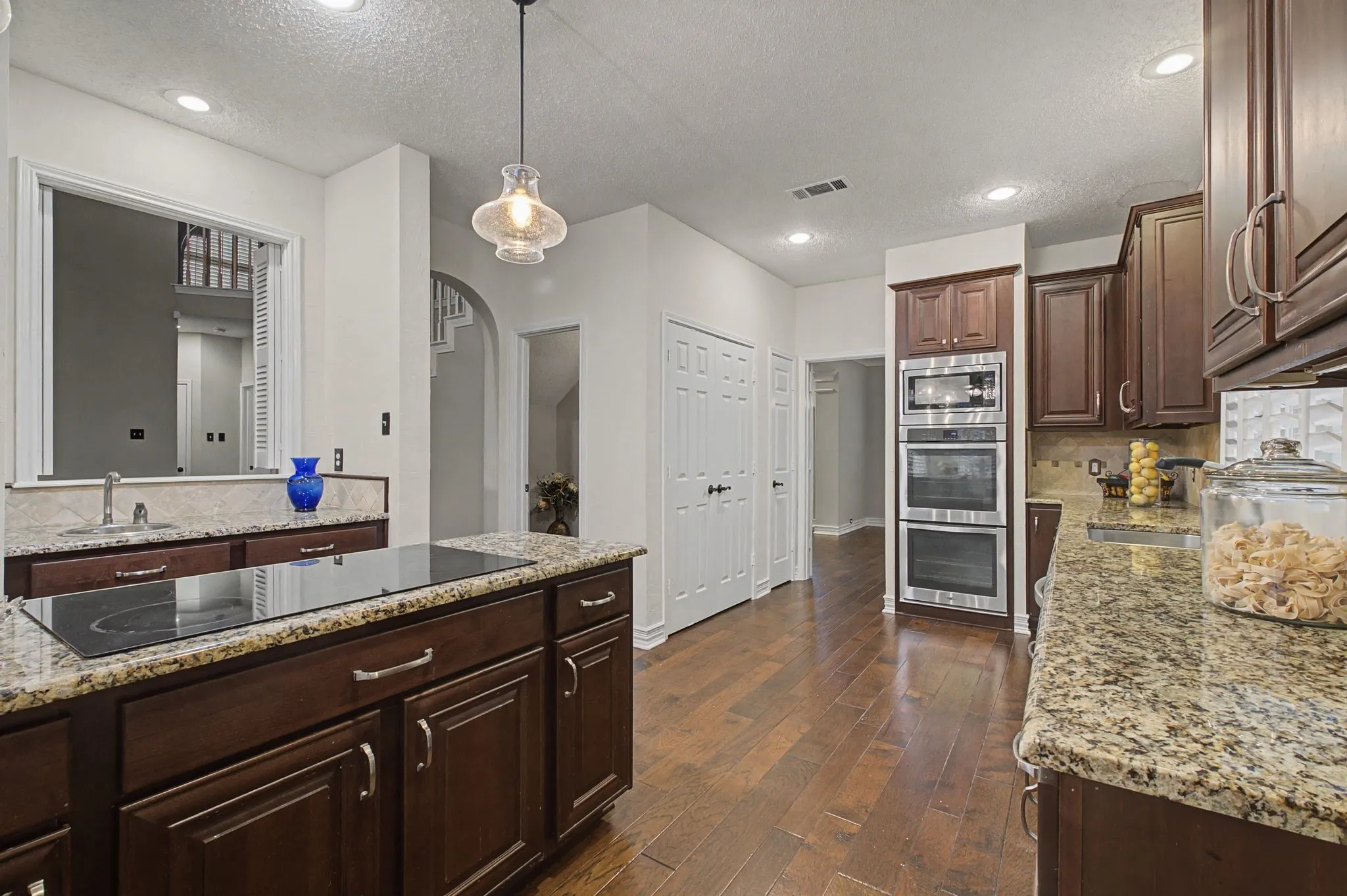 Single Family Residence For Sale in Collin County , 2705 Wind Ridge, Mc Kinney, Texas 75072, 4 Bedroom, 4 Bathroom, 2 Garage spaces, 3,225 Sqft, built in 1990, mls#21408967, Real Estate Agent in Mc Kinney, Homes For Sale in Collin county, Homes For Sale in Mc Kinney, Realtor in Mc Kinney Texas, Real Estate Brokerage Independent Realty Texas, Luminita Cordes Realtor