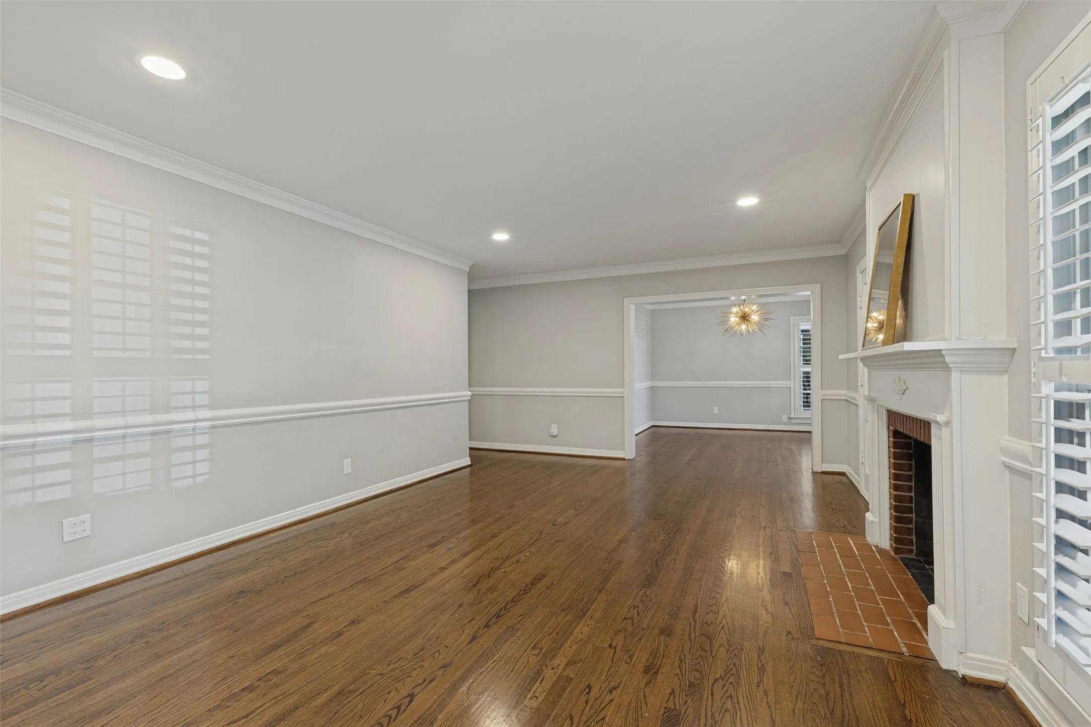 Single Family Residence For Rent in Dallas County , 4329 Greenbrier Drive, University Park, Texas 75225, 3 Bedroom, 2 Bathroom, 2 Garage spaces, 1,830 Sqft, built in 1940, mls#21409027, Real Estate Agent in University Park, Homes For Rent in Dallas county, Homes For Rent in University Park, Realtor in University Park Texas, Real Estate Brokerage Independent Realty Texas, Luminita Cordes Realtor