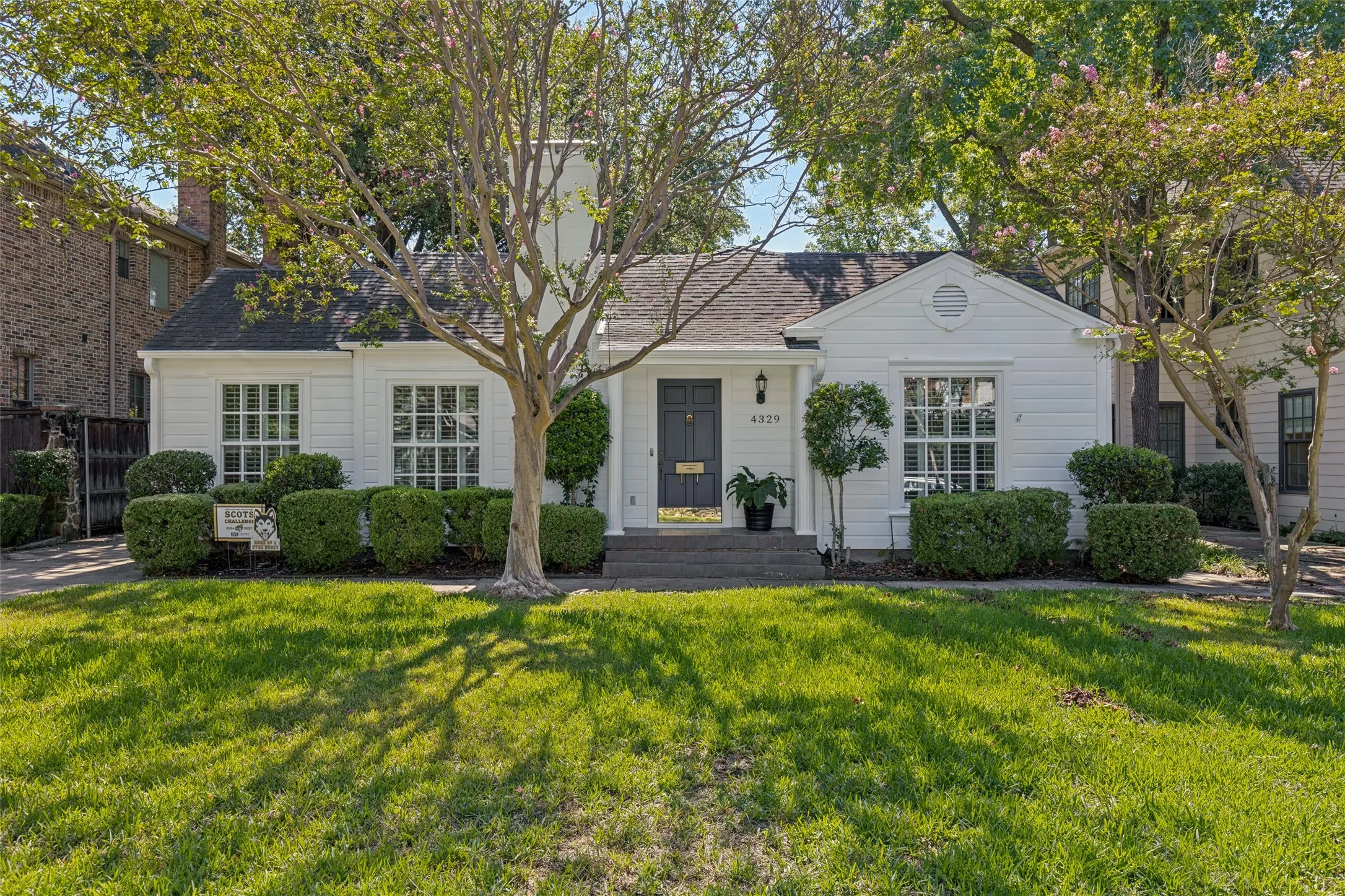 Single Family Residence For Rent