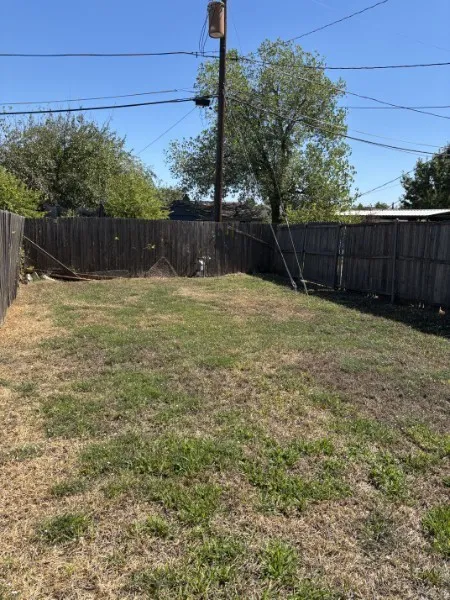 Single Family Residence For Sale in Dallas County , 9684 Dale Glade Drive, Dallas, Texas 75217, 3 Bedroom, 2 Bathroom, 2 Garage spaces, 1,595 Sqft, built in 1972, mls#21408517, Real Estate Agent in Dallas, Homes For Sale in Dallas county, Homes For Sale in Dallas, Realtor in Dallas Texas, Real Estate Brokerage Independent Realty Texas, Luminita Cordes Realtor