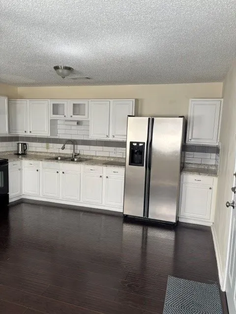 Single Family Residence For Sale in Dallas County , 9684 Dale Glade Drive, Dallas, Texas 75217, 3 Bedroom, 2 Bathroom, 2 Garage spaces, 1,595 Sqft, built in 1972, mls#21408517, Real Estate Agent in Dallas, Homes For Sale in Dallas county, Homes For Sale in Dallas, Realtor in Dallas Texas, Real Estate Brokerage Independent Realty Texas, Luminita Cordes Realtor