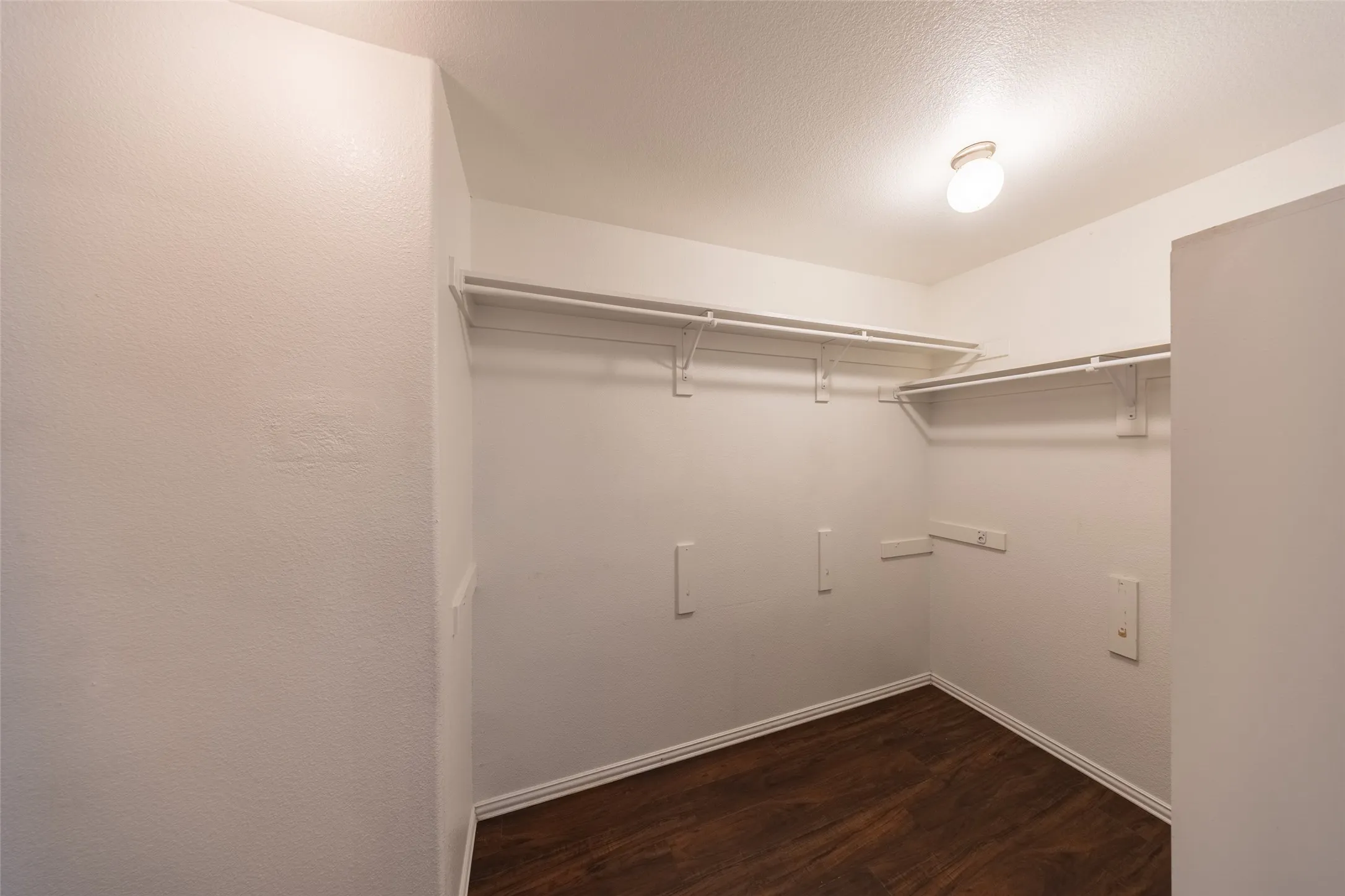 Single Family Residence For Sale in Denton County , 1815 Bridgeport Drive, Providence Village, Texas 76227, 3 Bedroom, 3 Bathroom, 2 Garage spaces, 2,407 Sqft, built in 2004, mls#21409032, Real Estate Agent in Providence Village, Homes For Sale in Denton county, Homes For Sale in Providence Village, Realtor in Providence Village Texas, Real Estate Brokerage Independent Realty Texas, Luminita Cordes Realtor