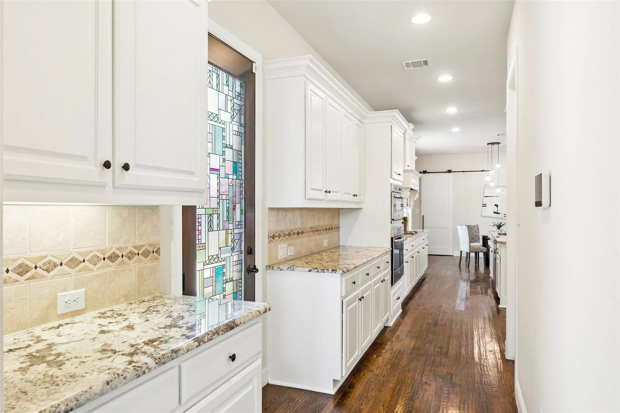 Single Family Residence For Sale in Denton County , 4664 Maverick Way, Carrollton, Texas 75010, 5 Bedroom, 6 Bathroom, 3 Garage spaces, 4,947 Sqft, built in 2014, mls#21387459, Real Estate Agent in Carrollton, Homes For Sale in Denton county, Homes For Sale in Carrollton, Realtor in Carrollton Texas, Real Estate Brokerage Independent Realty Texas, Luminita Cordes Realtor