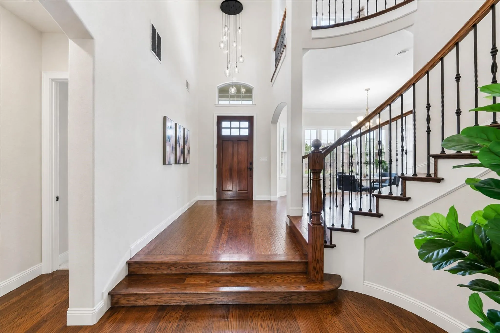 Single Family Residence For Sale in Denton County , 4664 Maverick Way, Carrollton, Texas 75010, 5 Bedroom, 6 Bathroom, 3 Garage spaces, 4,947 Sqft, built in 2014, mls#21387459, Real Estate Agent in Carrollton, Homes For Sale in Denton county, Homes For Sale in Carrollton, Realtor in Carrollton Texas, Real Estate Brokerage Independent Realty Texas, Luminita Cordes Realtor
