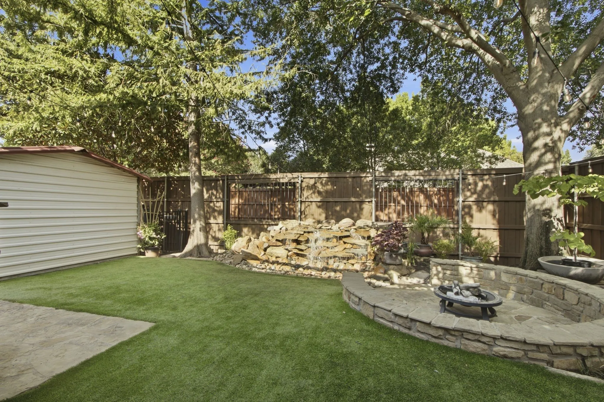 Single Family Residence For Sale in Dallas County , 210 Chinaberry Way, Coppell, Texas 75019, 5 Bedroom, 4 Bathroom, 2 Garage spaces, 4,005 Sqft, built in 1992, mls#21409043, Real Estate Agent in Coppell, Homes For Sale in Dallas county, Homes For Sale in Coppell, Realtor in Coppell Texas, Real Estate Brokerage Independent Realty Texas, Luminita Cordes Realtor