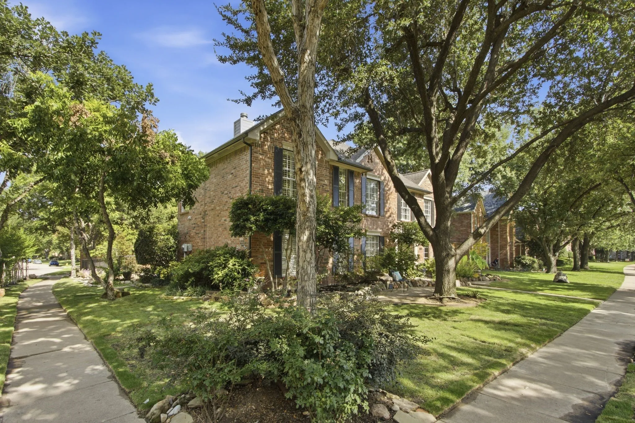 Single Family Residence For Sale in Dallas County , 210 Chinaberry Way, Coppell, Texas 75019, 5 Bedroom, 4 Bathroom, 2 Garage spaces, 4,005 Sqft, built in 1992, mls#21409043, Real Estate Agent in Coppell, Homes For Sale in Dallas county, Homes For Sale in Coppell, Realtor in Coppell Texas, Real Estate Brokerage Independent Realty Texas, Luminita Cordes Realtor