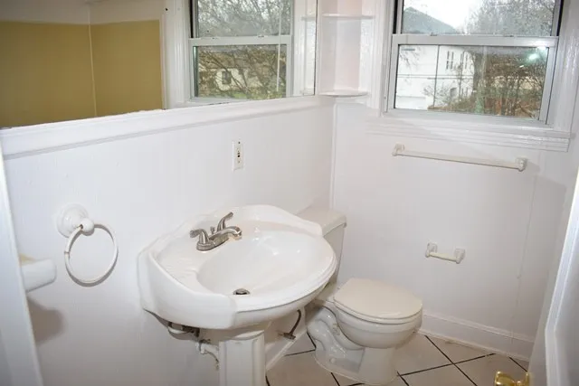 Single Family Residence For Rent in Tarrant County , 3833 Dexter Avenue, Fort Worth, Texas 76107, 2 Bedroom, 1 Bathroom, 1 Garage spaces, 975 Sqft, built in 1946, mls#21409040, Real Estate Agent in Fort Worth, Homes For Rent in Tarrant county, Homes For Rent in Fort Worth, Realtor in Fort Worth Texas, Real Estate Brokerage Independent Realty Texas, Luminita Cordes Realtor