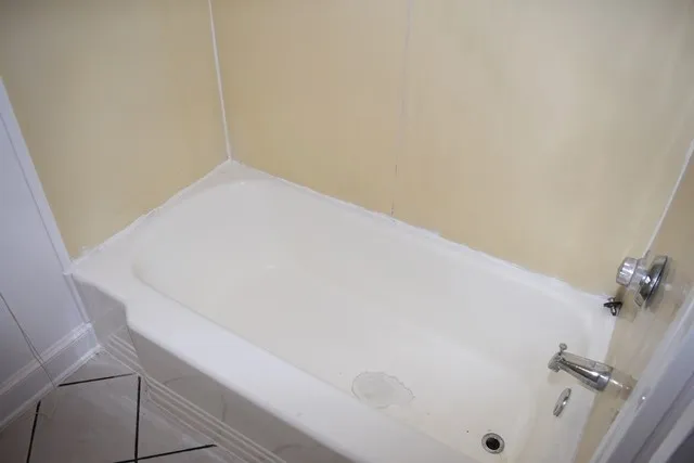 Single Family Residence For Rent in Tarrant County , 3833 Dexter Avenue, Fort Worth, Texas 76107, 2 Bedroom, 1 Bathroom, 1 Garage spaces, 975 Sqft, built in 1946, mls#21409040, Real Estate Agent in Fort Worth, Homes For Rent in Tarrant county, Homes For Rent in Fort Worth, Realtor in Fort Worth Texas, Real Estate Brokerage Independent Realty Texas, Luminita Cordes Realtor