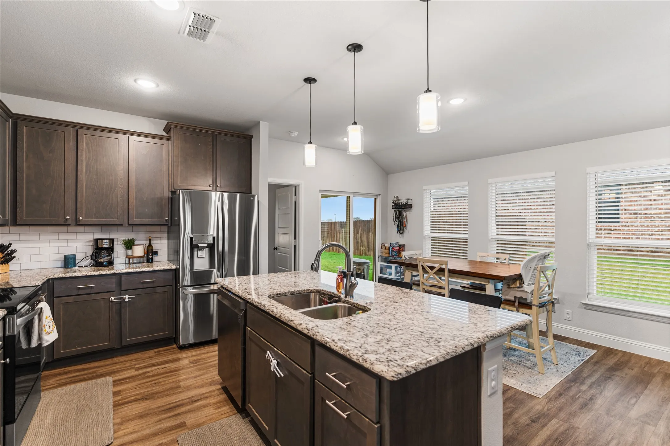Single Family Residence For Sale in Cooke County , 106 Palamino Dr, Lindsay, Texas 76250, 3 Bedroom, 2 Bathroom, 2 Garage spaces, 1,385 Sqft, built in 2022, mls#21407852, Real Estate Agent in Lindsay, Homes For Sale in Cooke county, Homes For Sale in Lindsay, Realtor in Lindsay Texas, Real Estate Brokerage Independent Realty Texas, Luminita Cordes Realtor