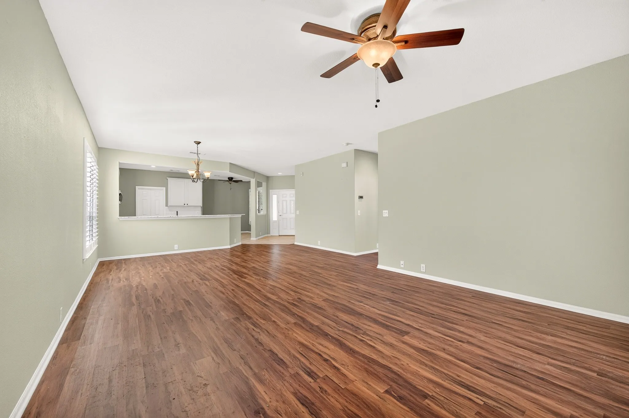 Single Family Residence For Sale in Denton County , 3805 Pineoak Lane, Denton, Texas 76210, 2 Bedroom, 2 Bathroom, 2 Garage spaces, 1,757 Sqft, built in 2007, mls#21408817, Real Estate Agent in Denton, Homes For Sale in Denton county, Homes For Sale in Denton, Realtor in Denton Texas, Real Estate Brokerage Independent Realty Texas, Luminita Cordes Realtor