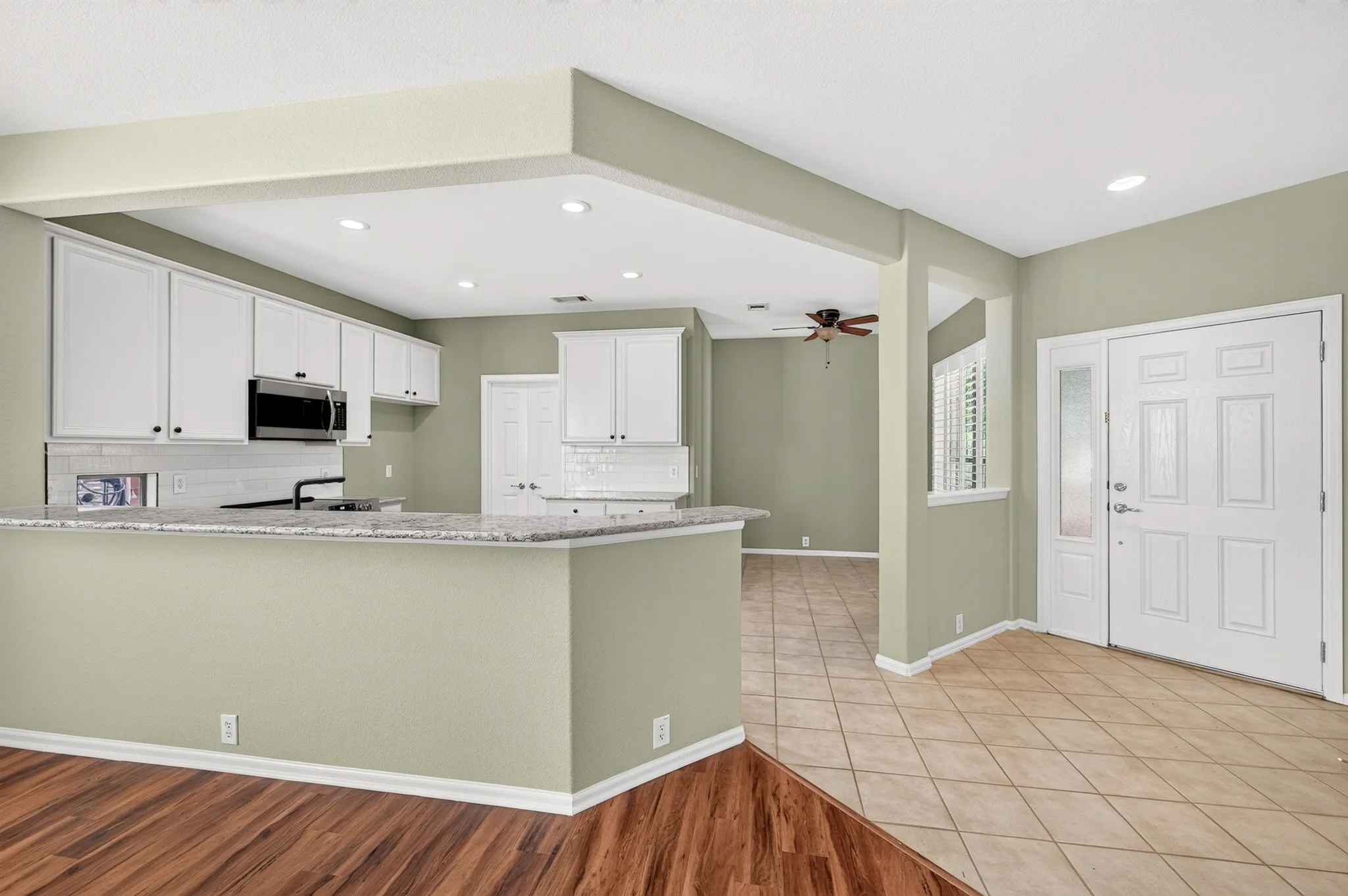 Single Family Residence For Sale in Denton County , 3805 Pineoak Lane, Denton, Texas 76210, 2 Bedroom, 2 Bathroom, 2 Garage spaces, 1,757 Sqft, built in 2007, mls#21408817, Real Estate Agent in Denton, Homes For Sale in Denton county, Homes For Sale in Denton, Realtor in Denton Texas, Real Estate Brokerage Independent Realty Texas, Luminita Cordes Realtor