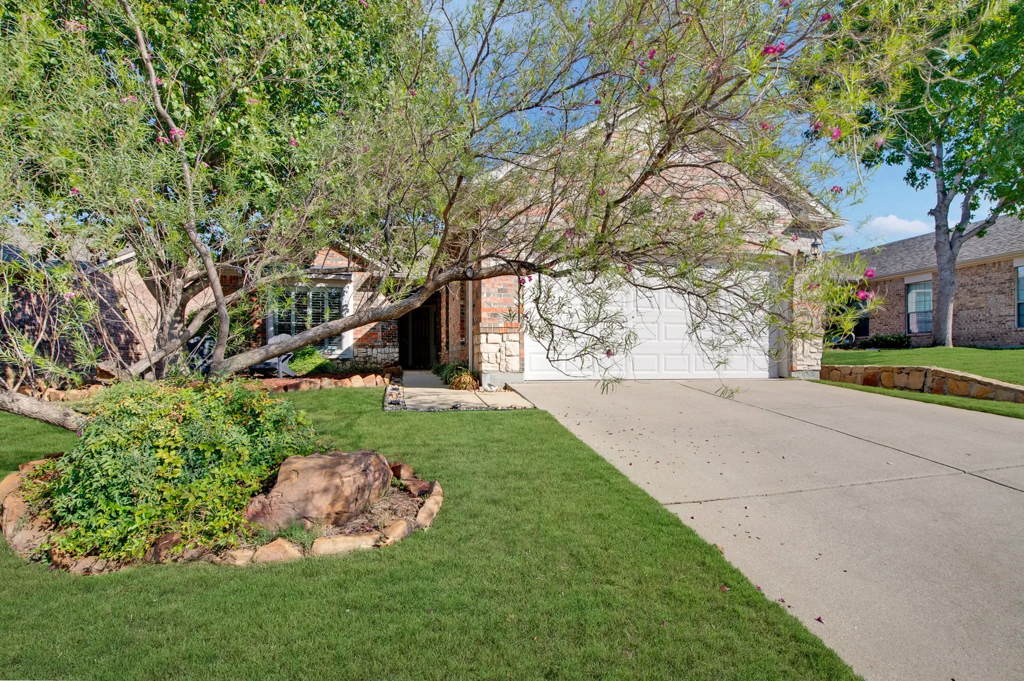 Single Family Residence For Sale
