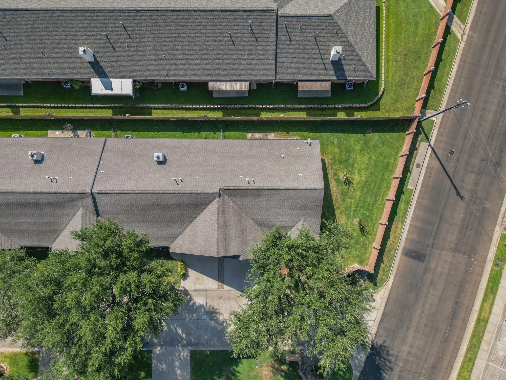 Condominium For Sale in Smith County , 1202 Rice Road 147, Tyler, Texas 75703, 2 Bedroom, 2 Bathroom, 2 Garage spaces, 1,298 Sqft, built in 1996, mls#21409044, Real Estate Agent in Tyler, Homes For Sale in Smith county, Homes For Sale in Tyler, Realtor in Tyler Texas, Real Estate Brokerage Independent Realty Texas, Luminita Cordes Realtor