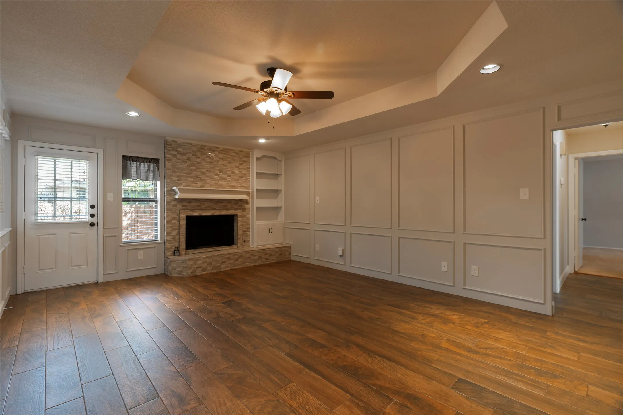Single Family Residence For Rent in Tarrant County , 2617 Nantucket Court, Bedford, Texas 76022, 3 Bedroom, 2 Bathroom, 2 Garage spaces, 1,630 Sqft, built in 1984, mls#21409028, Real Estate Agent in Bedford, Homes For Rent in Tarrant county, Homes For Rent in Bedford, Realtor in Bedford Texas, Real Estate Brokerage Independent Realty Texas, Luminita Cordes Realtor