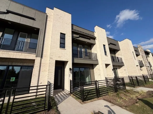 Townhouse For Rent