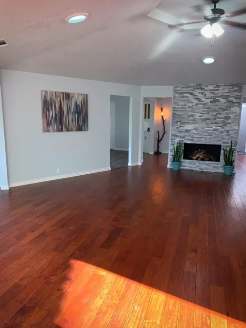 Single Family Residence For Rent in Dallas County , 1813 University Drive, Richardson, Texas 75081, 3 Bedroom, 2 Bathroom, 2 Garage spaces, 2,204 Sqft, built in 1973, mls#21409052, Real Estate Agent in Richardson, Homes For Rent in Dallas county, Homes For Rent in Richardson, Realtor in Richardson Texas, Real Estate Brokerage Independent Realty Texas, Luminita Cordes Realtor