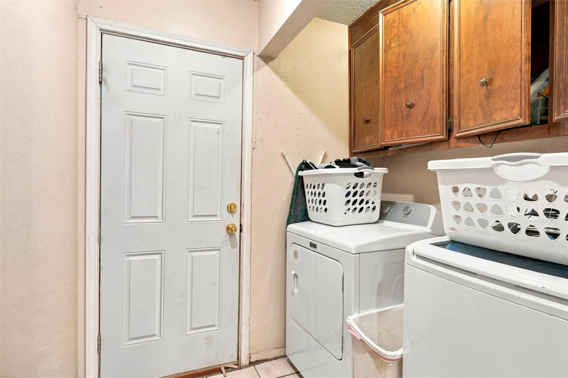 Single Family Residence For Sale in Mc Lennan County , 301 Brenda Drive, Hewitt, Texas 76643, 3 Bedroom, 2 Bathroom, 2 Garage spaces, 1,801 Sqft, built in 1977, mls#21403841, Real Estate Agent in Hewitt, Homes For Sale in Mc Lennan county, Homes For Sale in Hewitt, Realtor in Hewitt Texas, Real Estate Brokerage Independent Realty Texas, Luminita Cordes Realtor