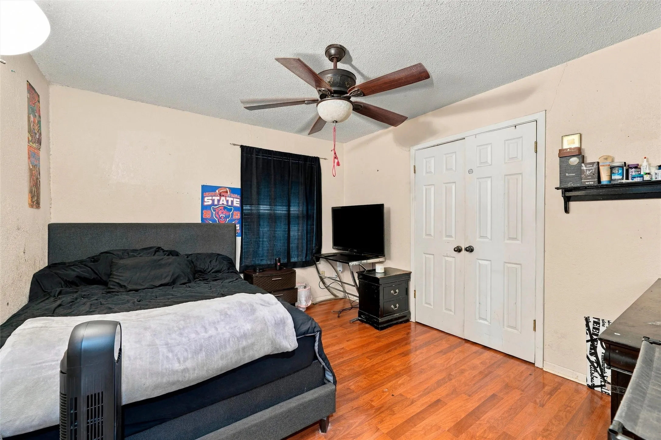 Single Family Residence For Sale in Mc Lennan County , 301 Brenda Drive, Hewitt, Texas 76643, 3 Bedroom, 2 Bathroom, 2 Garage spaces, 1,801 Sqft, built in 1977, mls#21403841, Real Estate Agent in Hewitt, Homes For Sale in Mc Lennan county, Homes For Sale in Hewitt, Realtor in Hewitt Texas, Real Estate Brokerage Independent Realty Texas, Luminita Cordes Realtor
