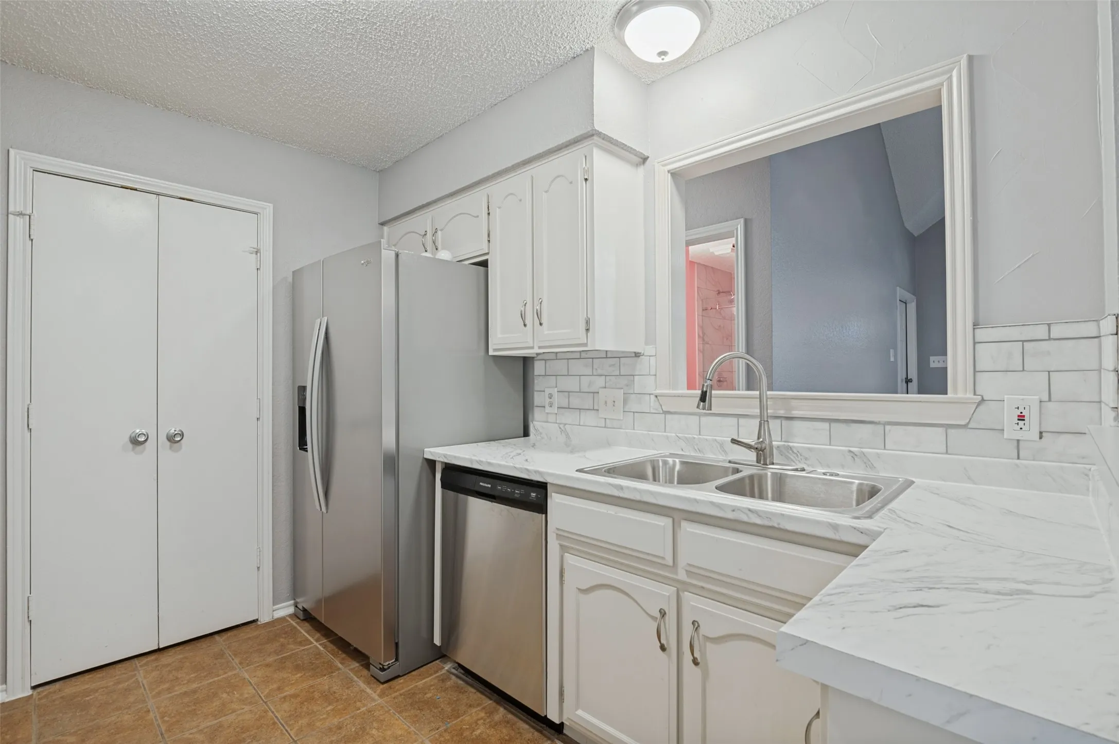 Single Family Residence For Sale in Tarrant County , 605 Reeves Lane, Kennedale, Texas 76060, 3 Bedroom, 2 Bathroom, 2 Garage spaces, 1,349 Sqft, built in 1986, mls#21409059, Real Estate Agent in Kennedale, Homes For Sale in Tarrant county, Homes For Sale in Kennedale, Realtor in Kennedale Texas, Real Estate Brokerage Independent Realty Texas, Luminita Cordes Realtor