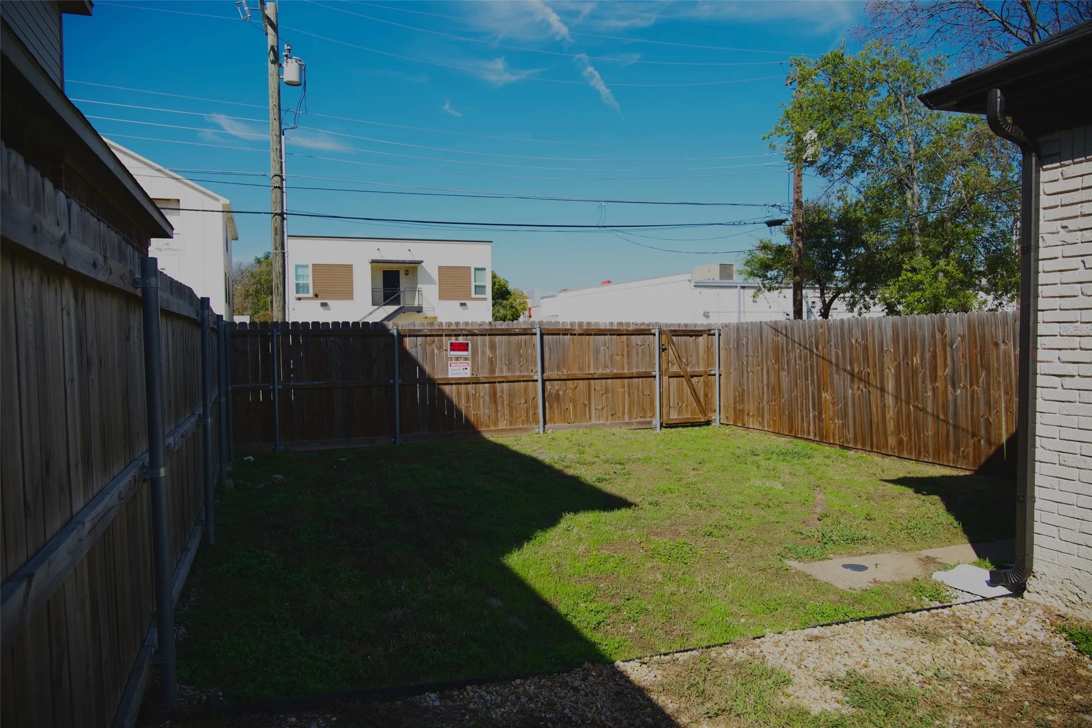 Duplex For Rent in Tarrant County , 3114 Frazier Avenue, Fort Worth, Texas 76110, 1 Bedroom, 1 Bathroom, Garage spaces, 775 Sqft, built in 1922, mls#21407474, Real Estate Agent in Fort Worth, Homes For Rent in Tarrant county, Homes For Rent in Fort Worth, Realtor in Fort Worth Texas, Real Estate Brokerage Independent Realty Texas, Luminita Cordes Realtor