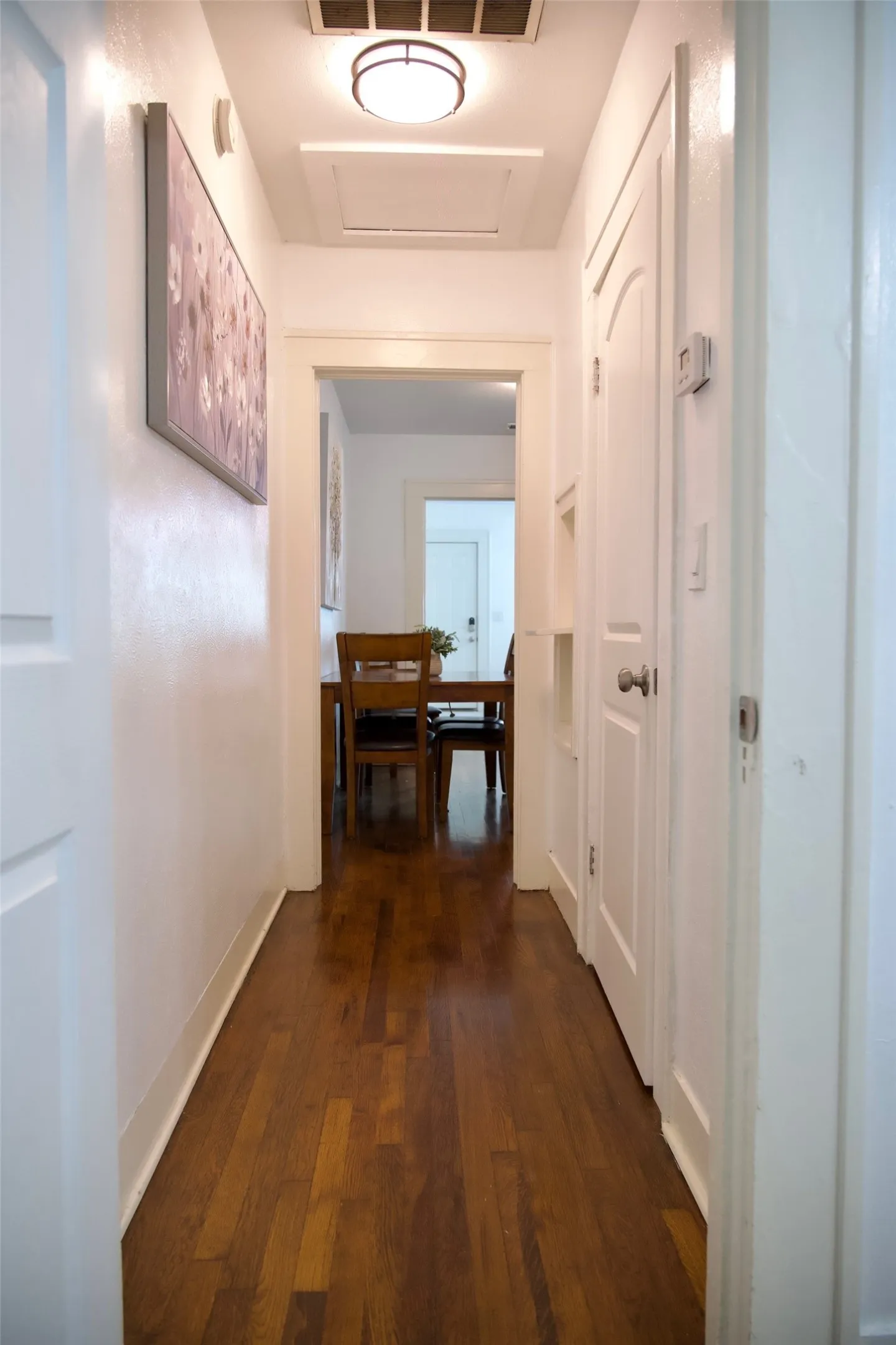 Duplex For Rent in Tarrant County , 3114 Frazier Avenue, Fort Worth, Texas 76110, 1 Bedroom, 1 Bathroom, Garage spaces, 775 Sqft, built in 1922, mls#21407474, Real Estate Agent in Fort Worth, Homes For Rent in Tarrant county, Homes For Rent in Fort Worth, Realtor in Fort Worth Texas, Real Estate Brokerage Independent Realty Texas, Luminita Cordes Realtor