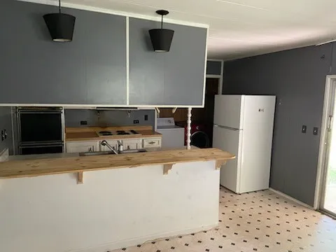 Single Family Residence For Sale in Bell County , 1109 Karen Drive, Killeen, Texas 76549, 3 Bedroom, 2 Bathroom, Garage spaces, 1,120 Sqft, built in 1978, mls#21408879, Real Estate Agent in Killeen, Homes For Sale in Bell county, Homes For Sale in Killeen, Realtor in Killeen Texas, Real Estate Brokerage Independent Realty Texas, Luminita Cordes Realtor