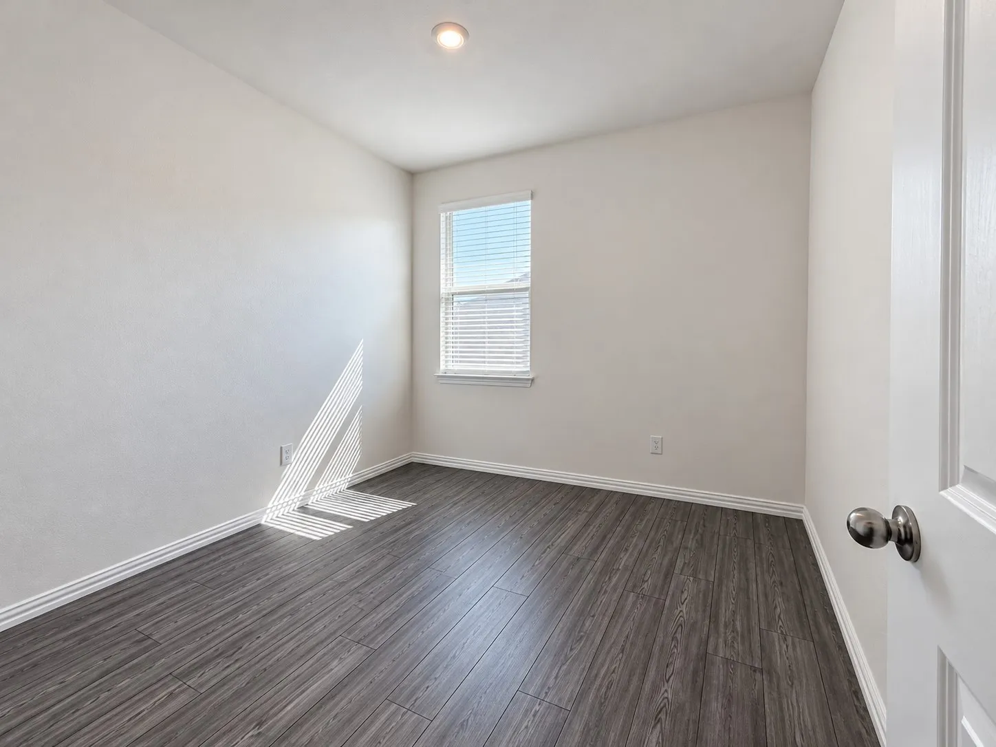 Single Family Residence For Rent in Kaufman County , 5608 Elwood Drive, Forney, Texas 75126, 3 Bedroom, 2 Bathroom, 2 Garage spaces, 1,442 Sqft, built in 2021, mls#21408649, Real Estate Agent in Forney, Homes For Rent in Kaufman county, Homes For Rent in Forney, Realtor in Forney Texas, Real Estate Brokerage Independent Realty Texas, Luminita Cordes Realtor