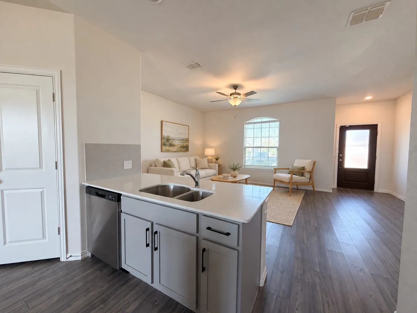 Single Family Residence For Rent in Kaufman County , 5608 Elwood Drive, Forney, Texas 75126, 3 Bedroom, 2 Bathroom, 2 Garage spaces, 1,442 Sqft, built in 2021, mls#21408649, Real Estate Agent in Forney, Homes For Rent in Kaufman county, Homes For Rent in Forney, Realtor in Forney Texas, Real Estate Brokerage Independent Realty Texas, Luminita Cordes Realtor