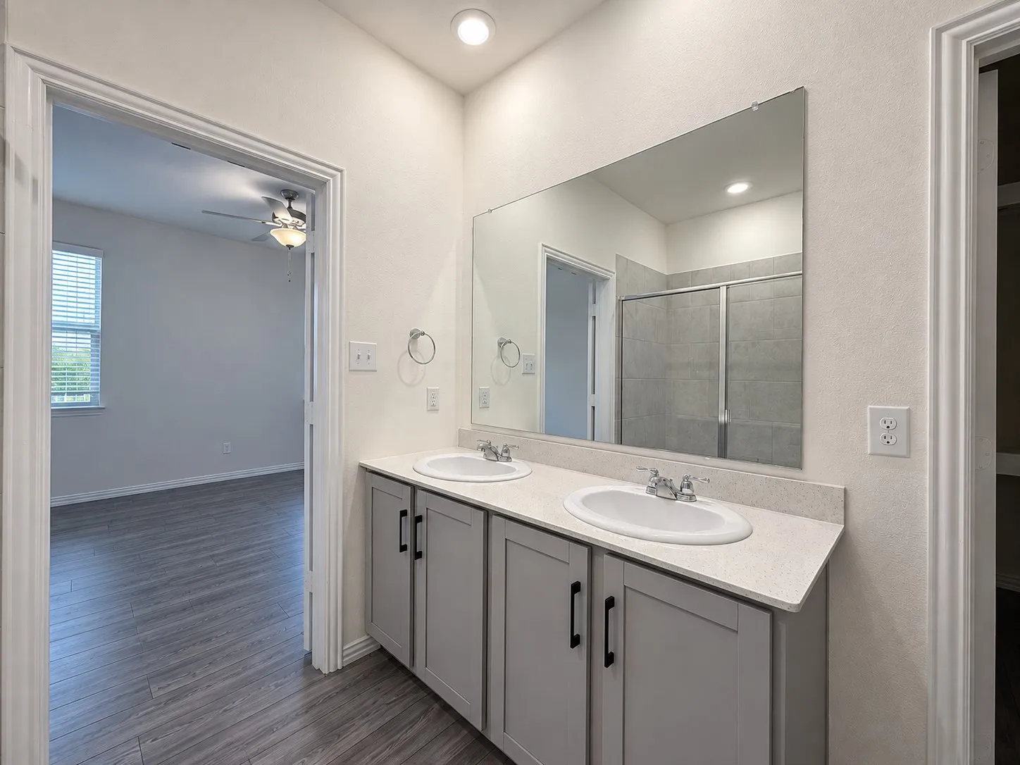 Single Family Residence For Rent in Kaufman County , 5608 Elwood Drive, Forney, Texas 75126, 3 Bedroom, 2 Bathroom, 2 Garage spaces, 1,442 Sqft, built in 2021, mls#21408649, Real Estate Agent in Forney, Homes For Rent in Kaufman county, Homes For Rent in Forney, Realtor in Forney Texas, Real Estate Brokerage Independent Realty Texas, Luminita Cordes Realtor