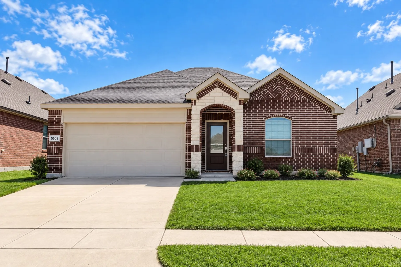 Single Family Residence For Rent