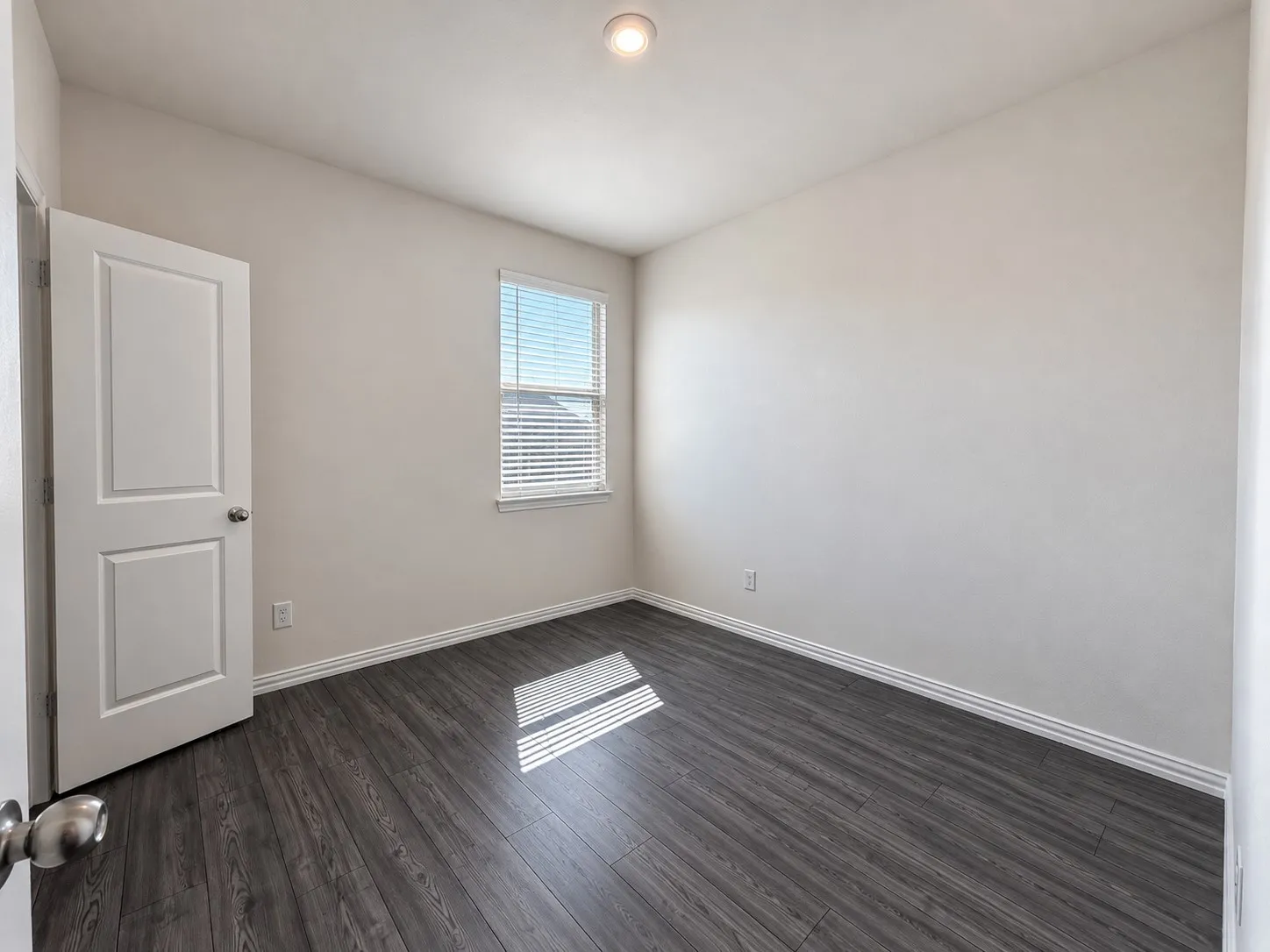Single Family Residence For Rent in Kaufman County , 5608 Elwood Drive, Forney, Texas 75126, 3 Bedroom, 2 Bathroom, 2 Garage spaces, 1,442 Sqft, built in 2021, mls#21408649, Real Estate Agent in Forney, Homes For Rent in Kaufman county, Homes For Rent in Forney, Realtor in Forney Texas, Real Estate Brokerage Independent Realty Texas, Luminita Cordes Realtor