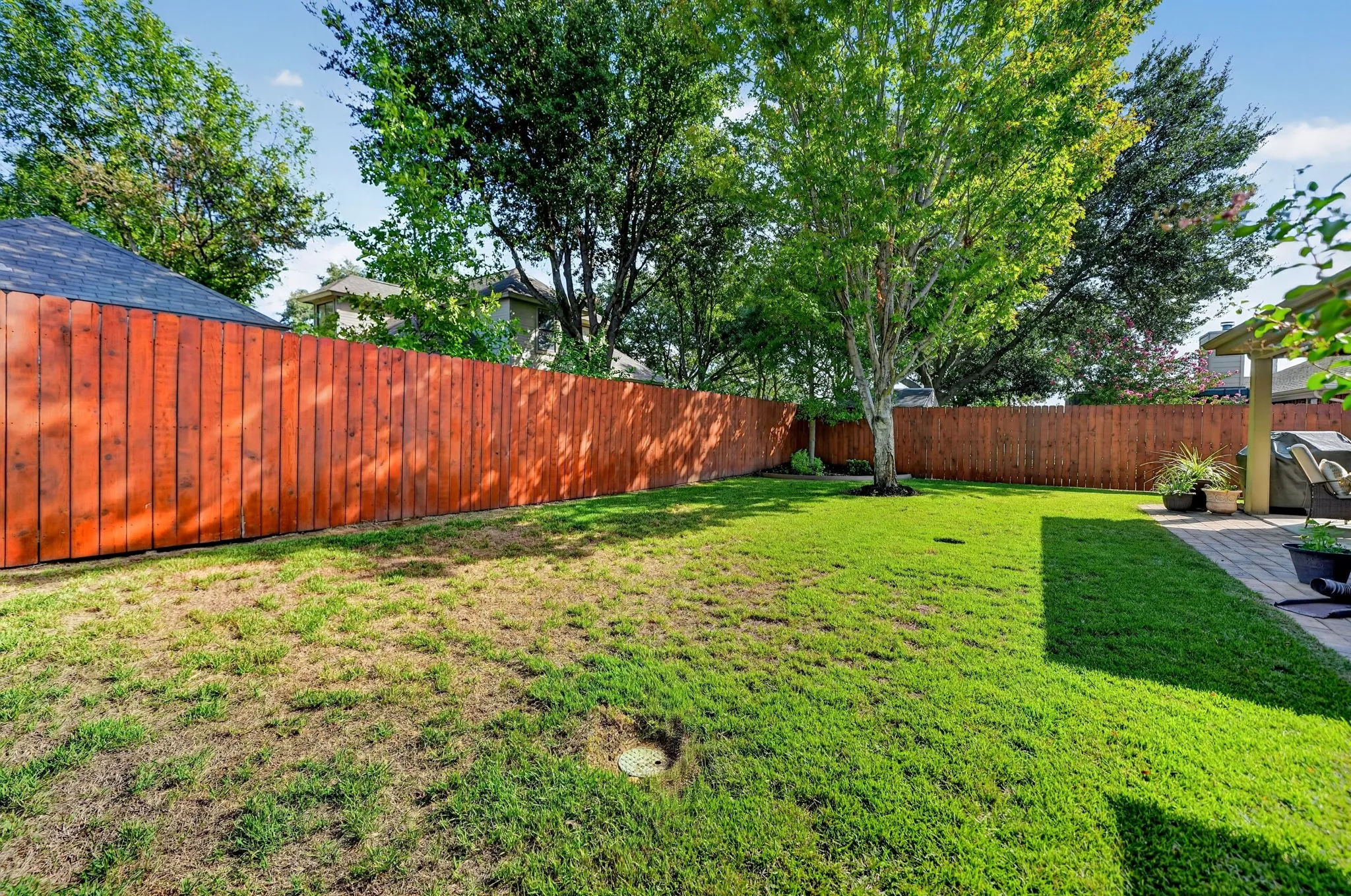 Single Family Residence For Sale in Tarrant County , 3625 Kodiak Court, Fort Worth, Texas 76137, 4 Bedroom, 4 Bathroom, 2 Garage spaces, 2,240 Sqft, built in 1995, mls#21408903, Real Estate Agent in Fort Worth, Homes For Sale in Tarrant county, Homes For Sale in Fort Worth, Realtor in Fort Worth Texas, Real Estate Brokerage Independent Realty Texas, Luminita Cordes Realtor