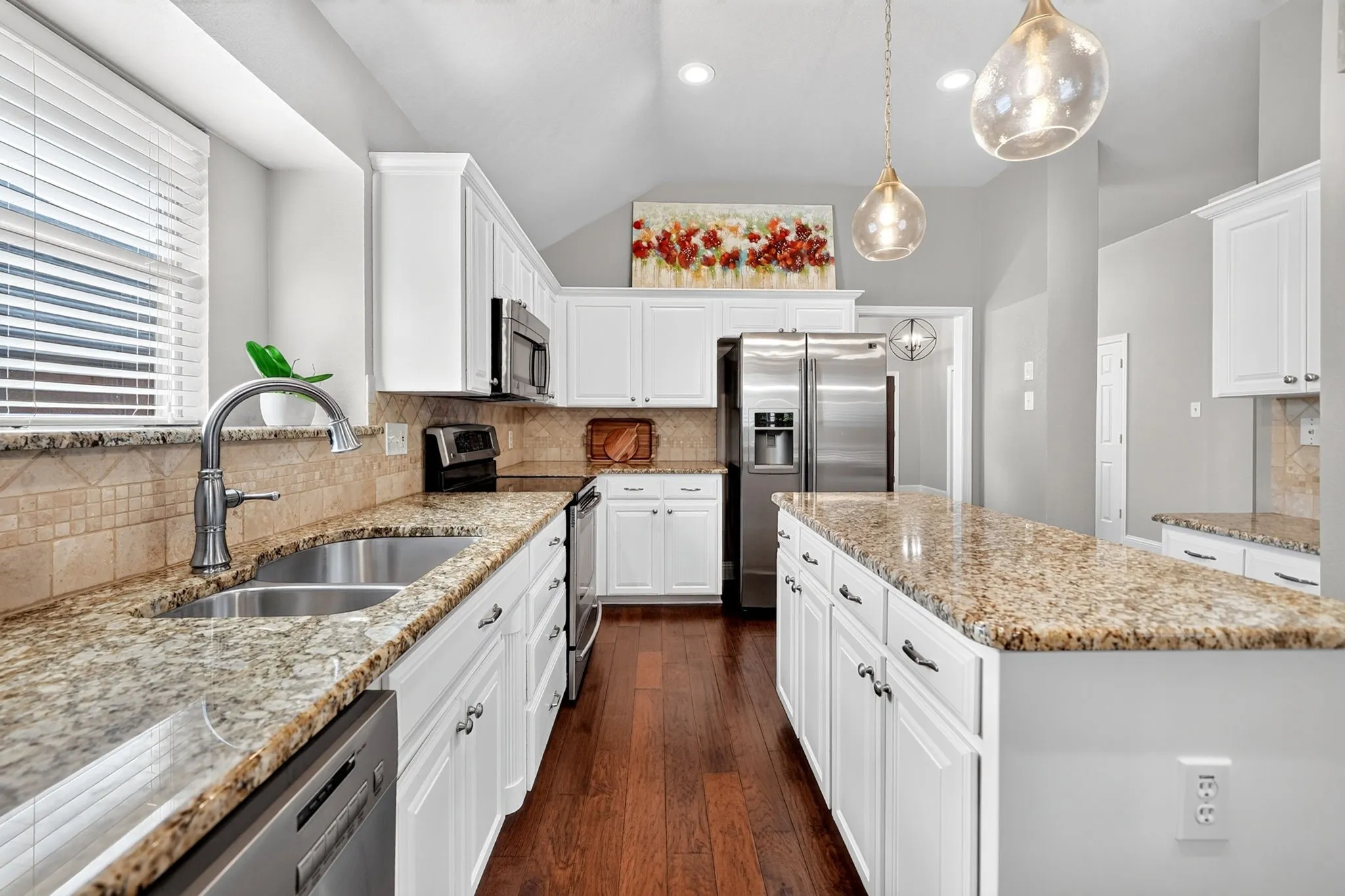 Single Family Residence For Sale in Tarrant County , 3625 Kodiak Court, Fort Worth, Texas 76137, 4 Bedroom, 4 Bathroom, 2 Garage spaces, 2,240 Sqft, built in 1995, mls#21408903, Real Estate Agent in Fort Worth, Homes For Sale in Tarrant county, Homes For Sale in Fort Worth, Realtor in Fort Worth Texas, Real Estate Brokerage Independent Realty Texas, Luminita Cordes Realtor