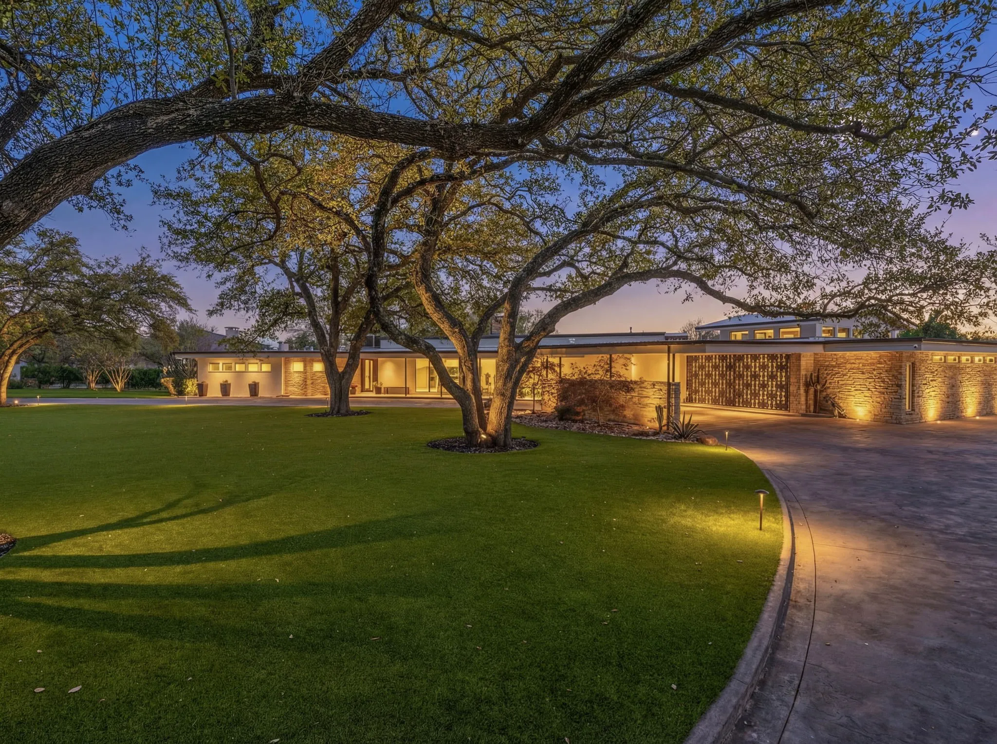 Outdoor lighting