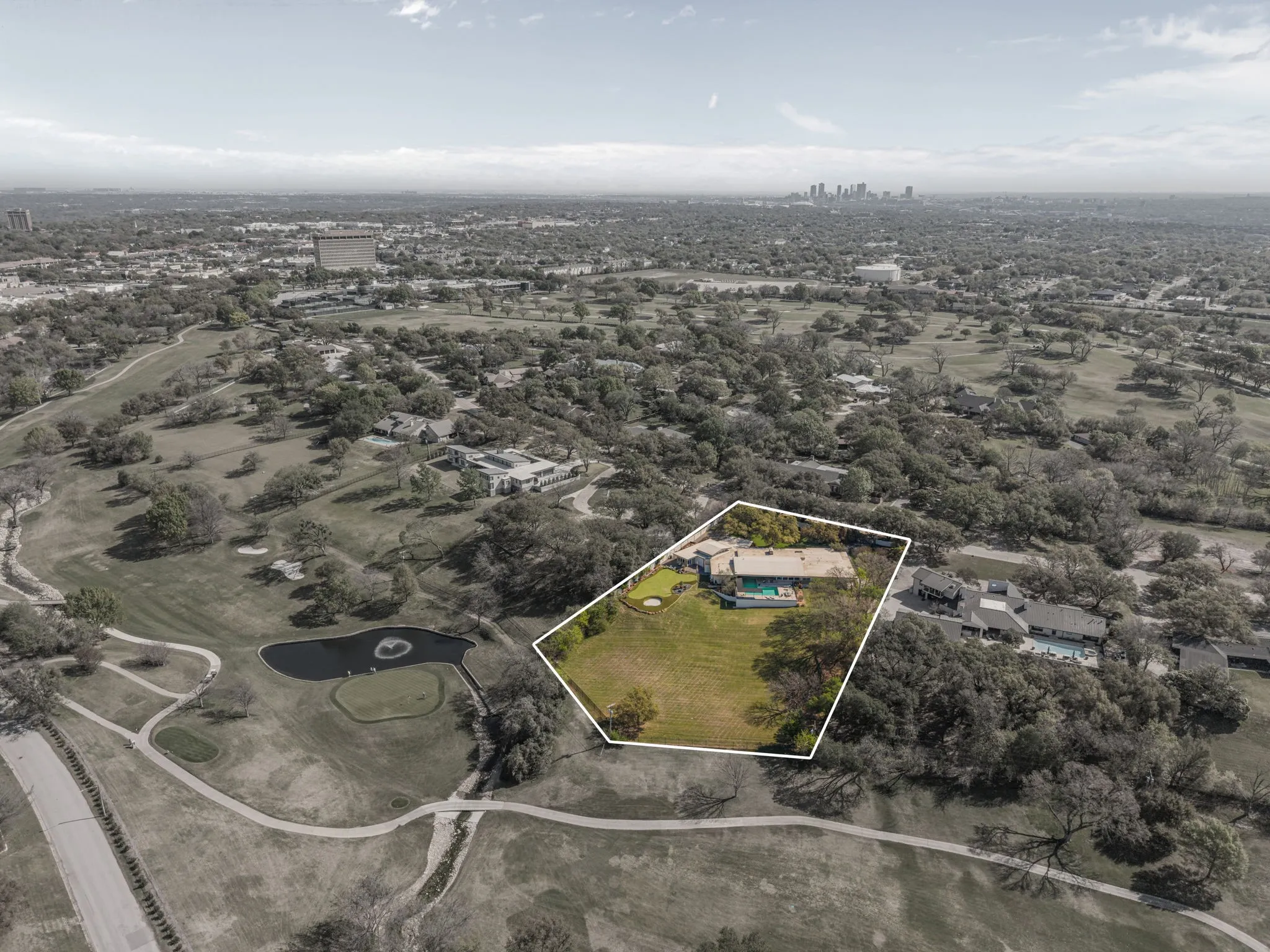 Single Family Residence For Sale in Tarrant County , 4400 Ridgehaven Road, Fort Worth, Texas 76116, 4 Bedroom, 7 Bathroom, Garage spaces, 7,032 Sqft, built in 1952, mls#21409067, Real Estate Agent in Fort Worth, Homes For Sale in Tarrant county, Homes For Sale in Fort Worth, Realtor in Fort Worth Texas, Real Estate Brokerage Independent Realty Texas, Luminita Cordes Realtor