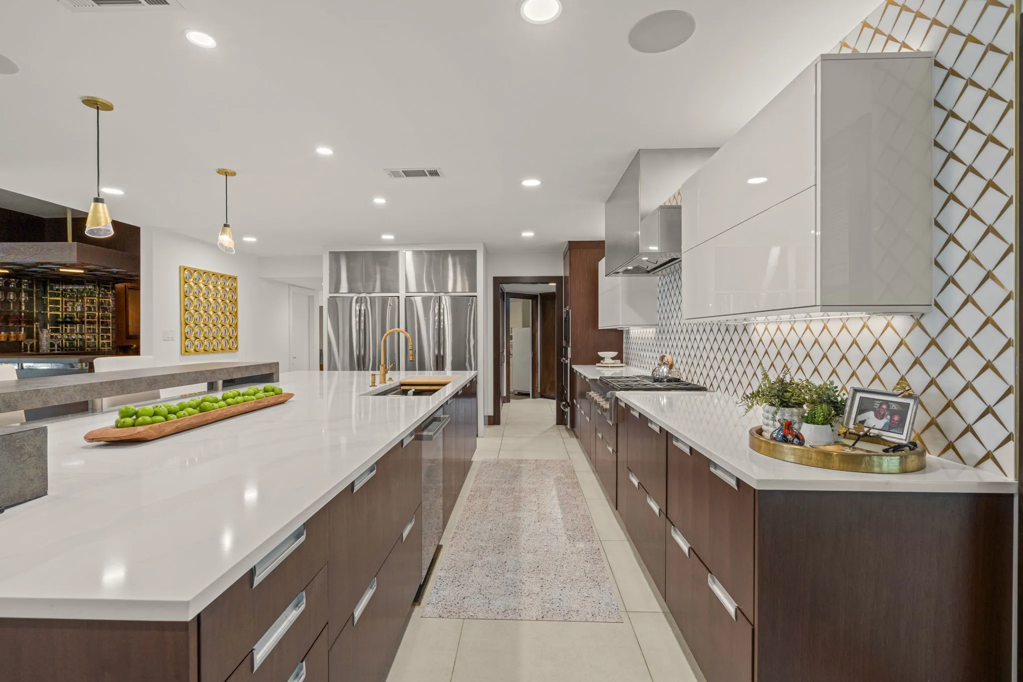 Single Family Residence For Sale in Tarrant County , 4400 Ridgehaven Road, Fort Worth, Texas 76116, 4 Bedroom, 7 Bathroom, Garage spaces, 7,032 Sqft, built in 1952, mls#21409067, Real Estate Agent in Fort Worth, Homes For Sale in Tarrant county, Homes For Sale in Fort Worth, Realtor in Fort Worth Texas, Real Estate Brokerage Independent Realty Texas, Luminita Cordes Realtor